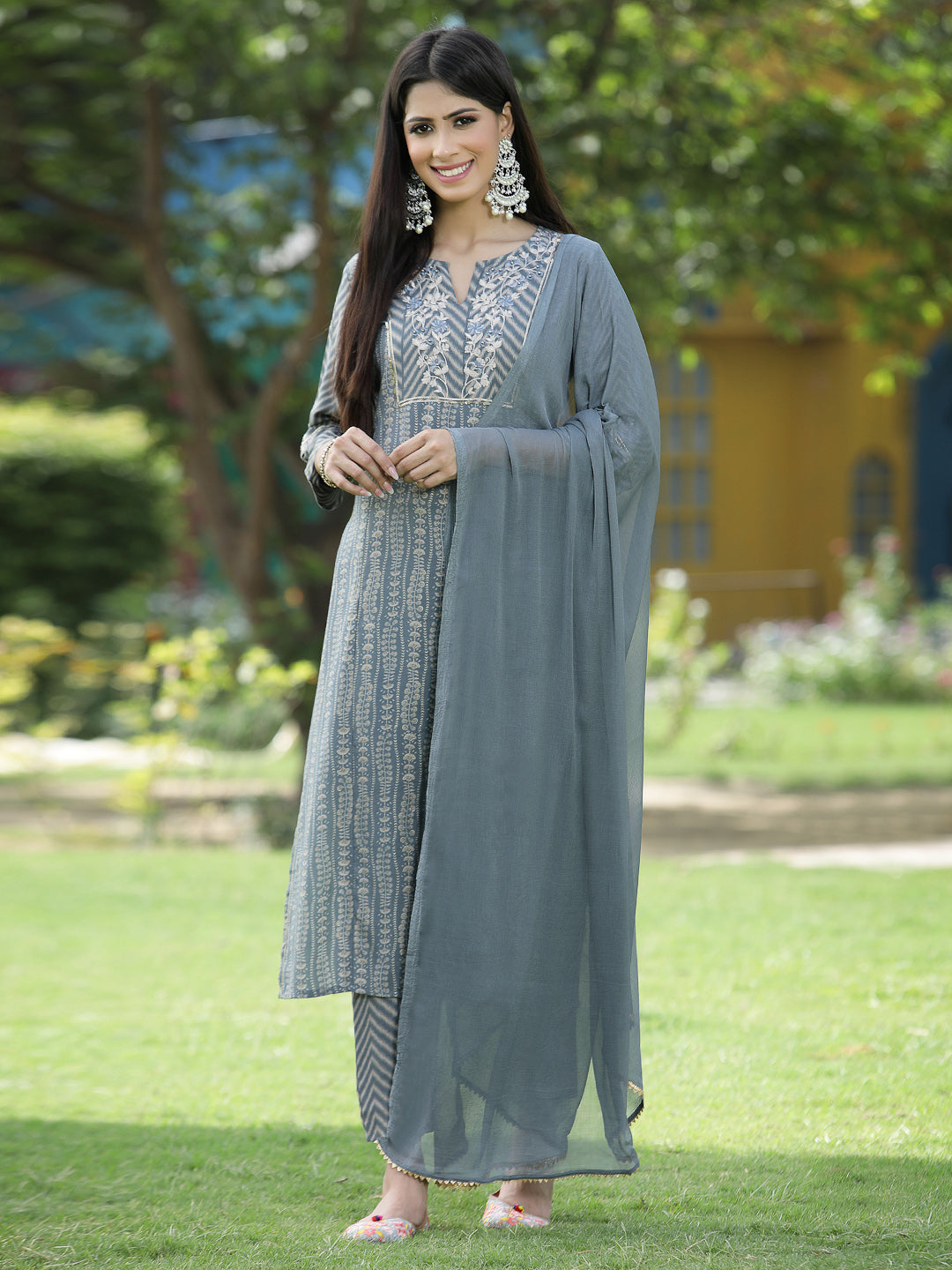 Juniper Grey Ethnic Motif Printed Muslin with Zari Embroidery Kurta Pants & Chiffon Dupatta Set.
