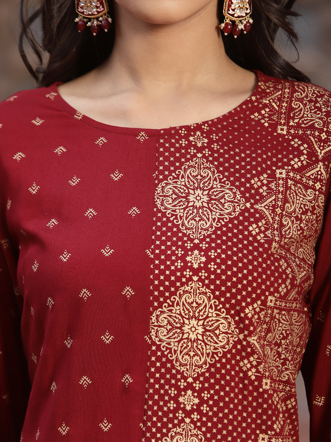 Juniper Women's Maroon LIVA Rayon Printed Straight Kurta