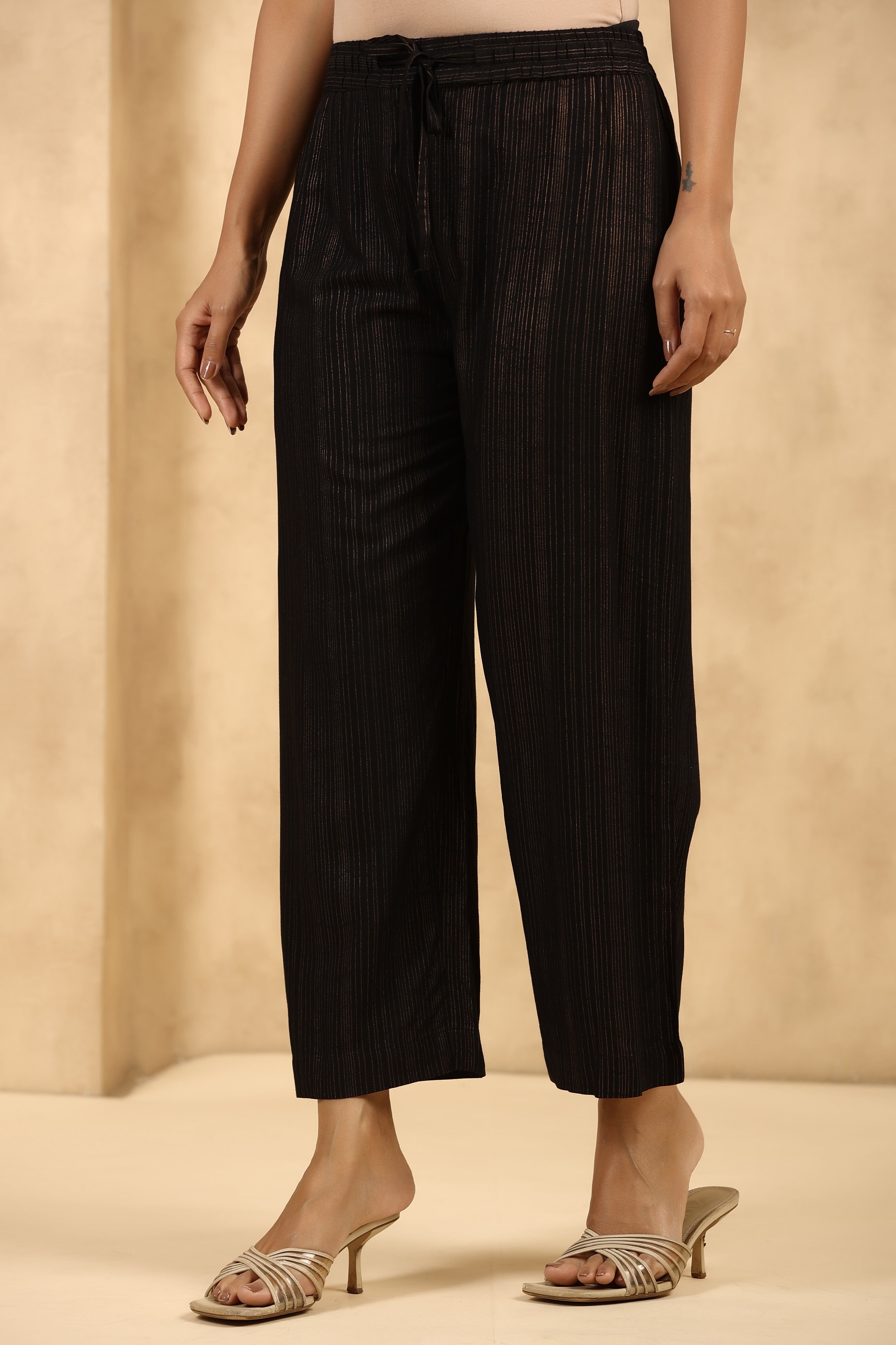 Juniper Women's Black LIVA Rayon Staple Printed Wide leg Palazzo