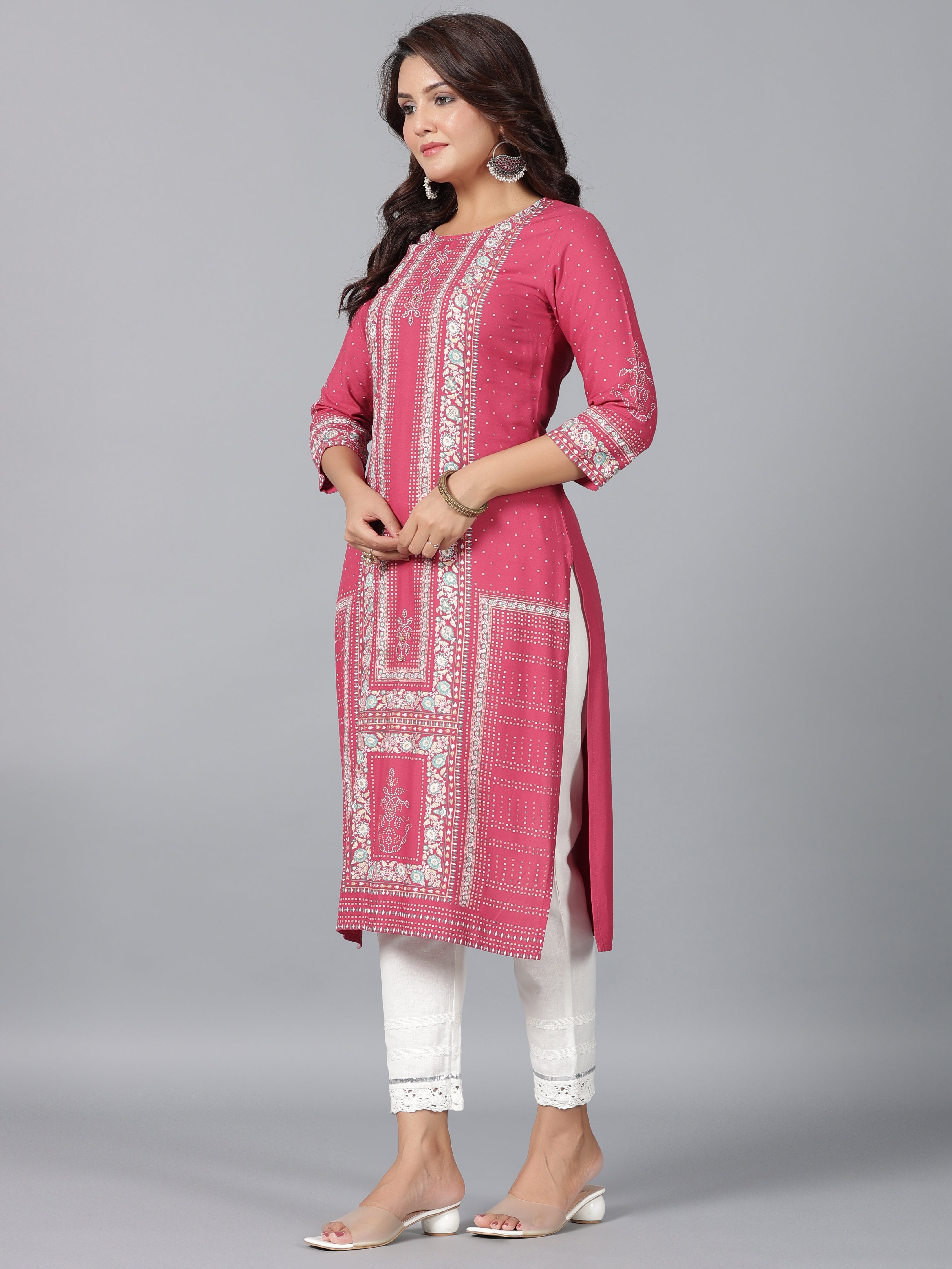 Juniper Women Mauve Rayon Printed Straight Kurta