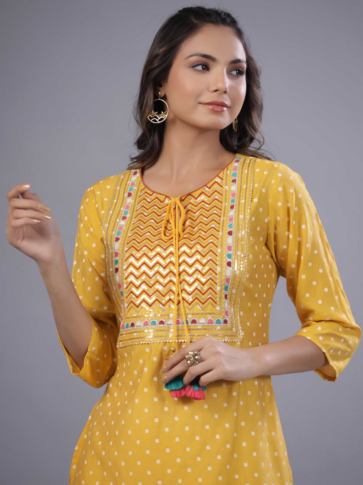 Juniper Women Yellow Muslin Printed High-Low Straight Tunic With Embroidered Yoke