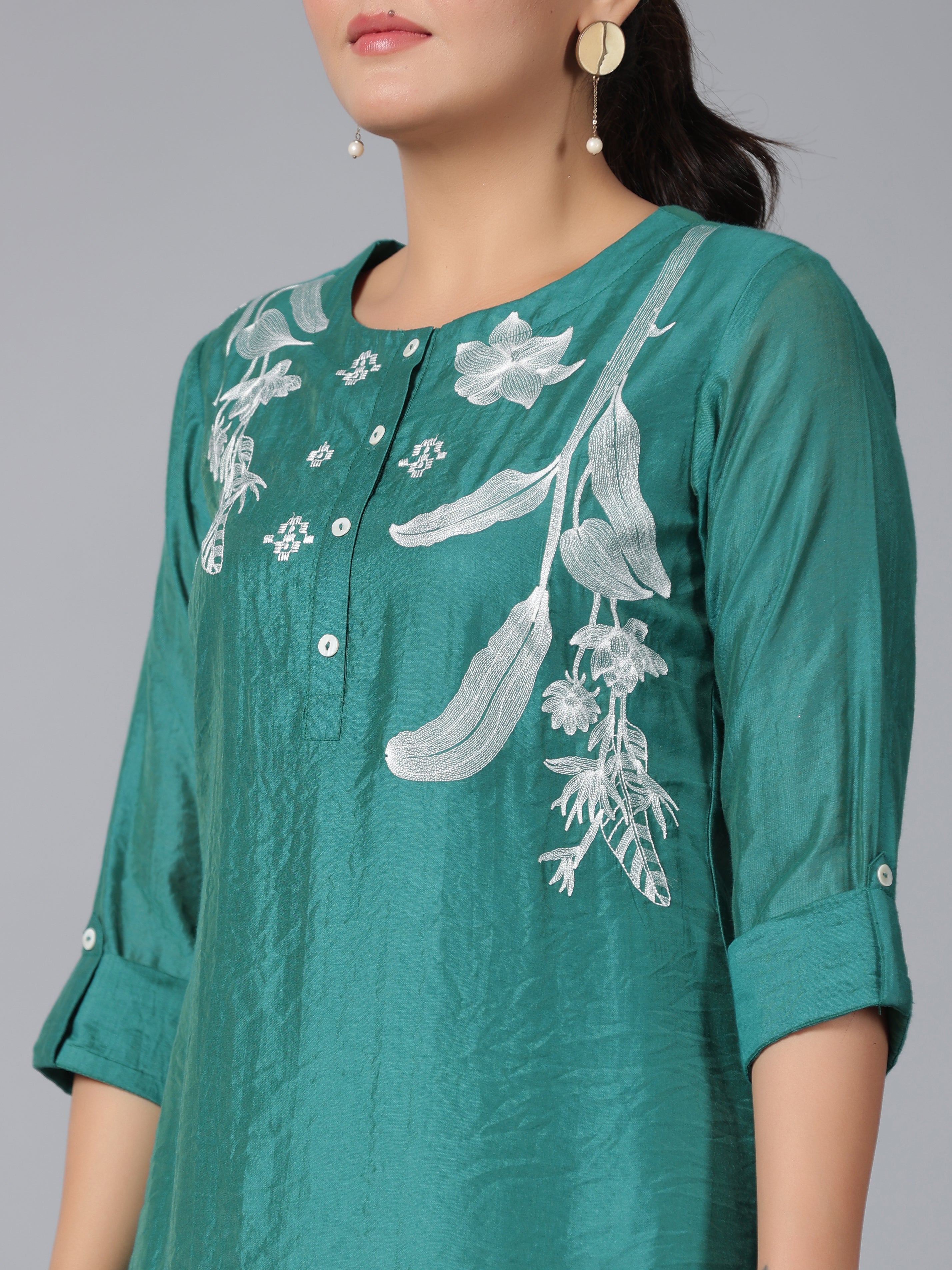 Juniper Women Green Chanderi Embroidered Co-ord Set