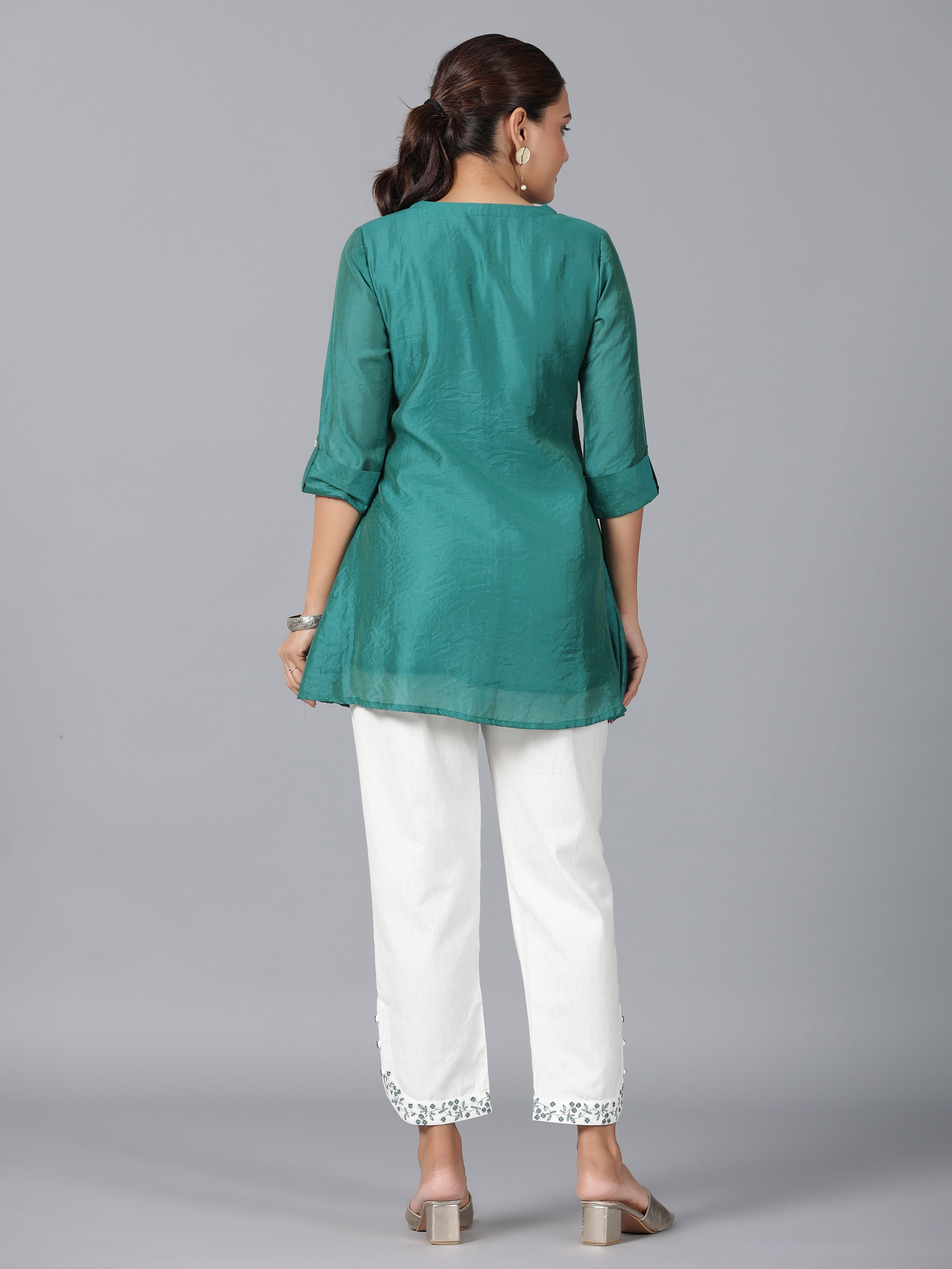 Juniper Women Green Chanderi Embroidered Co-ord Set