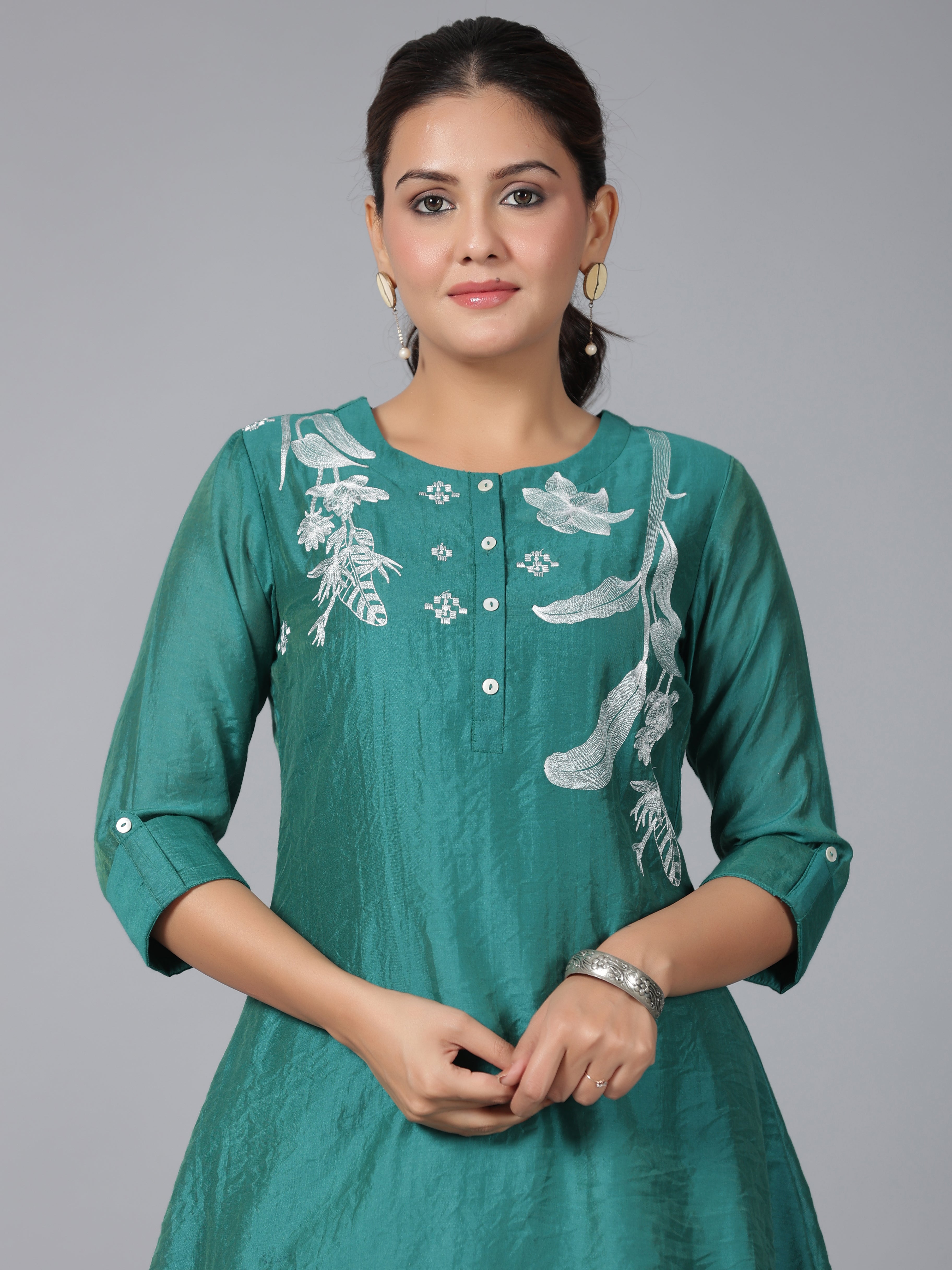 Juniper Women Green Chanderi Embroidered Co-ord Set