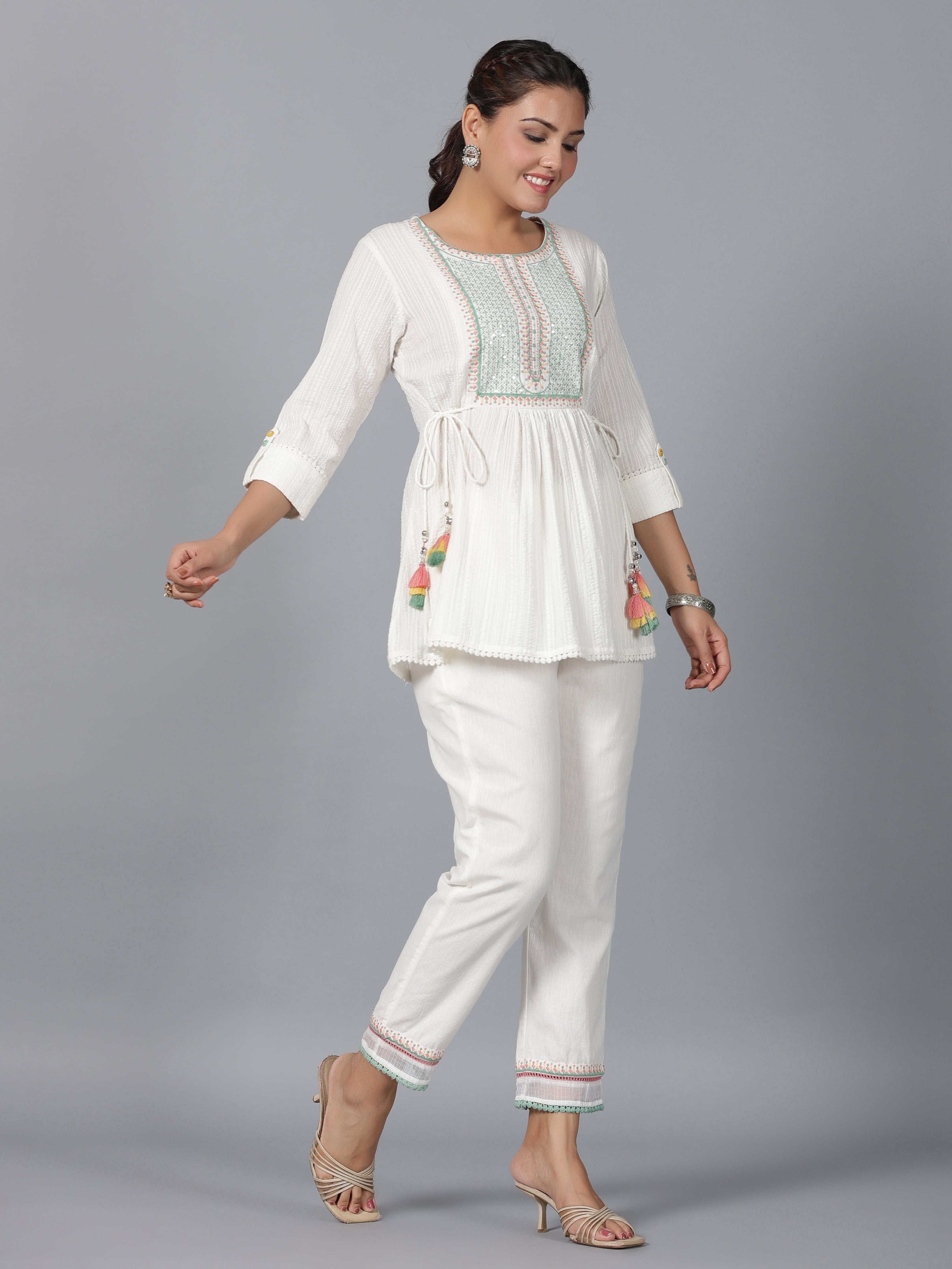 Juniper Women Off-White Seer Sucker Embroidered Clothing Set