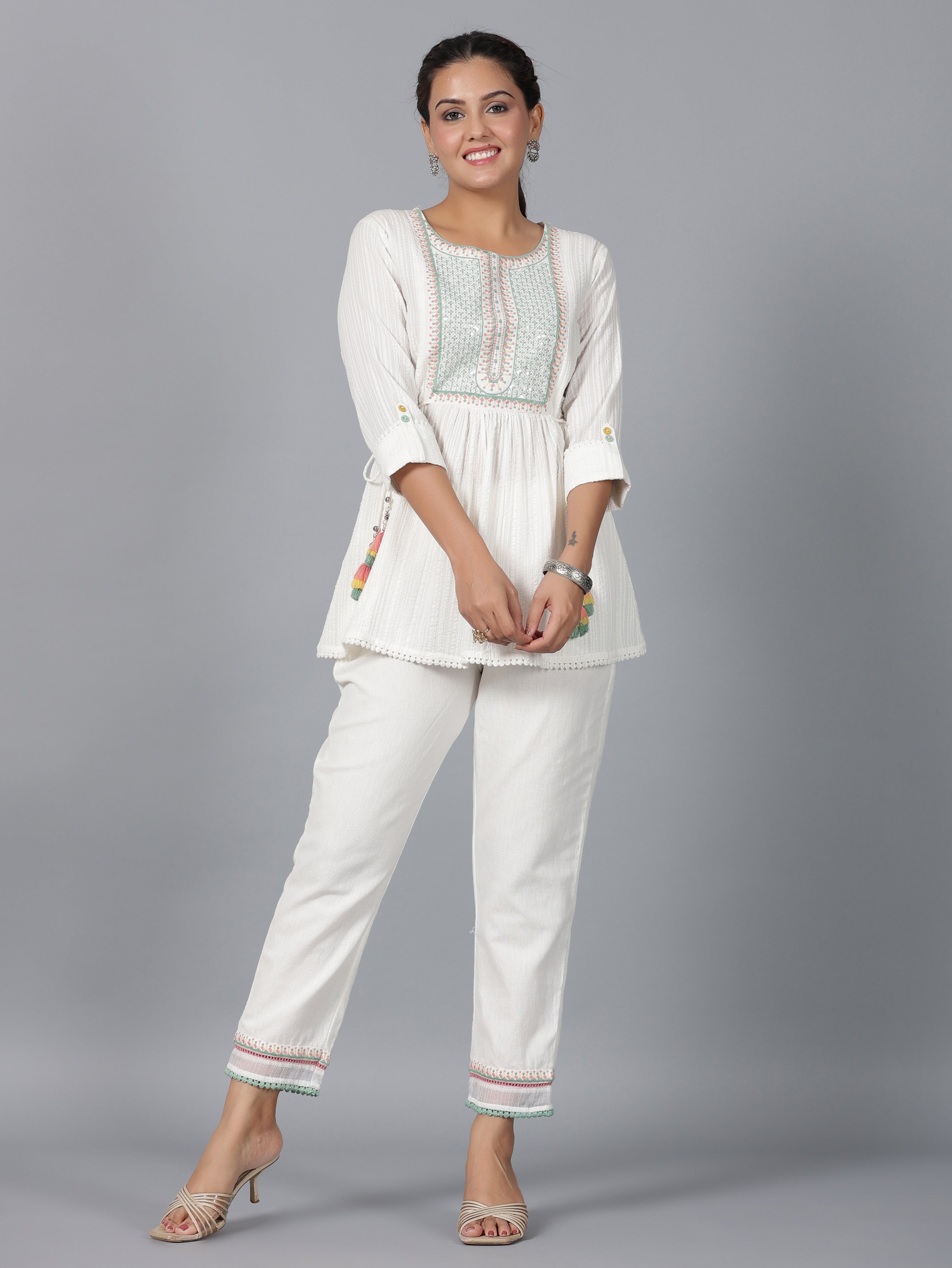 Juniper Women Off-White Seer Sucker Embroidered Clothing Set