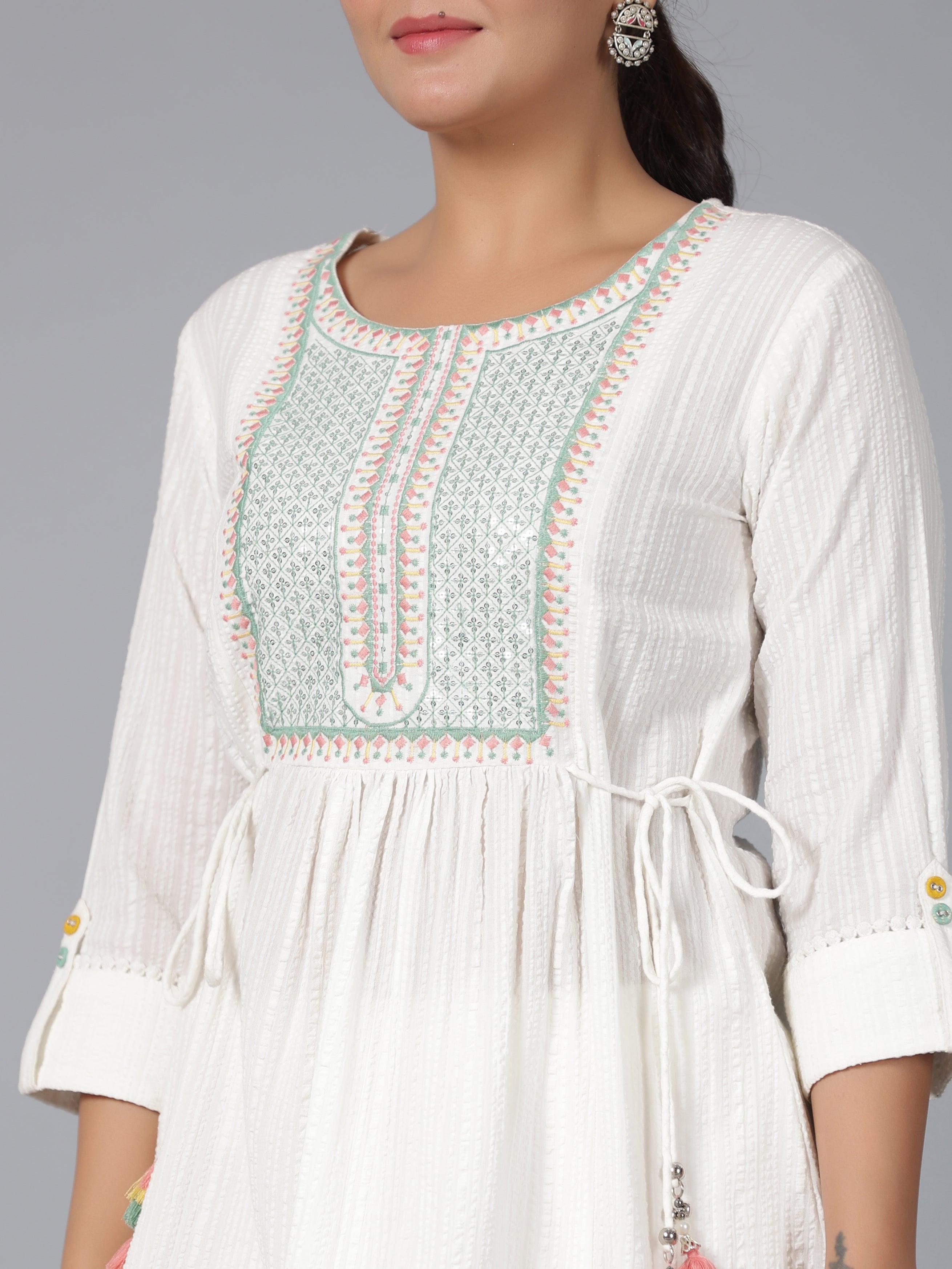 Juniper Women Off-White Seer Sucker Embroidered Clothing Set