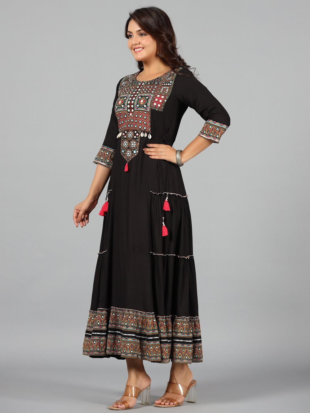 Juniper Women's Black LIVA Printed Tiered Maxi Dress
