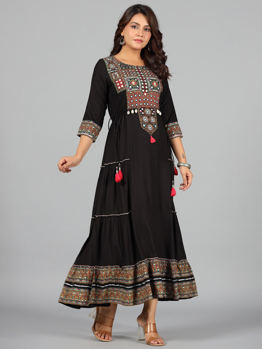 Juniper Women's Black LIVA Printed Tiered Maxi Dress