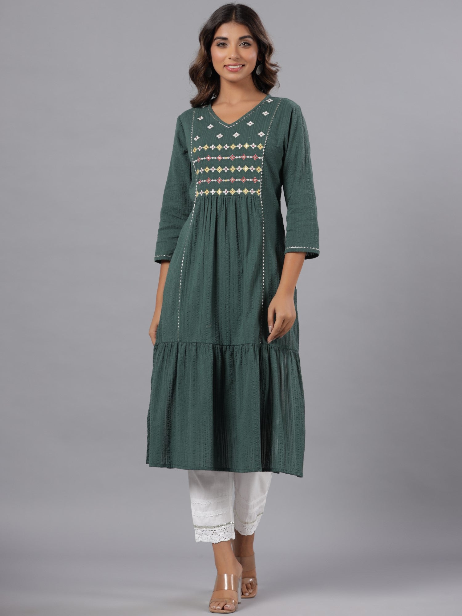 Juniper Women Green Seer Sucker Embroidered High Slit Kurta