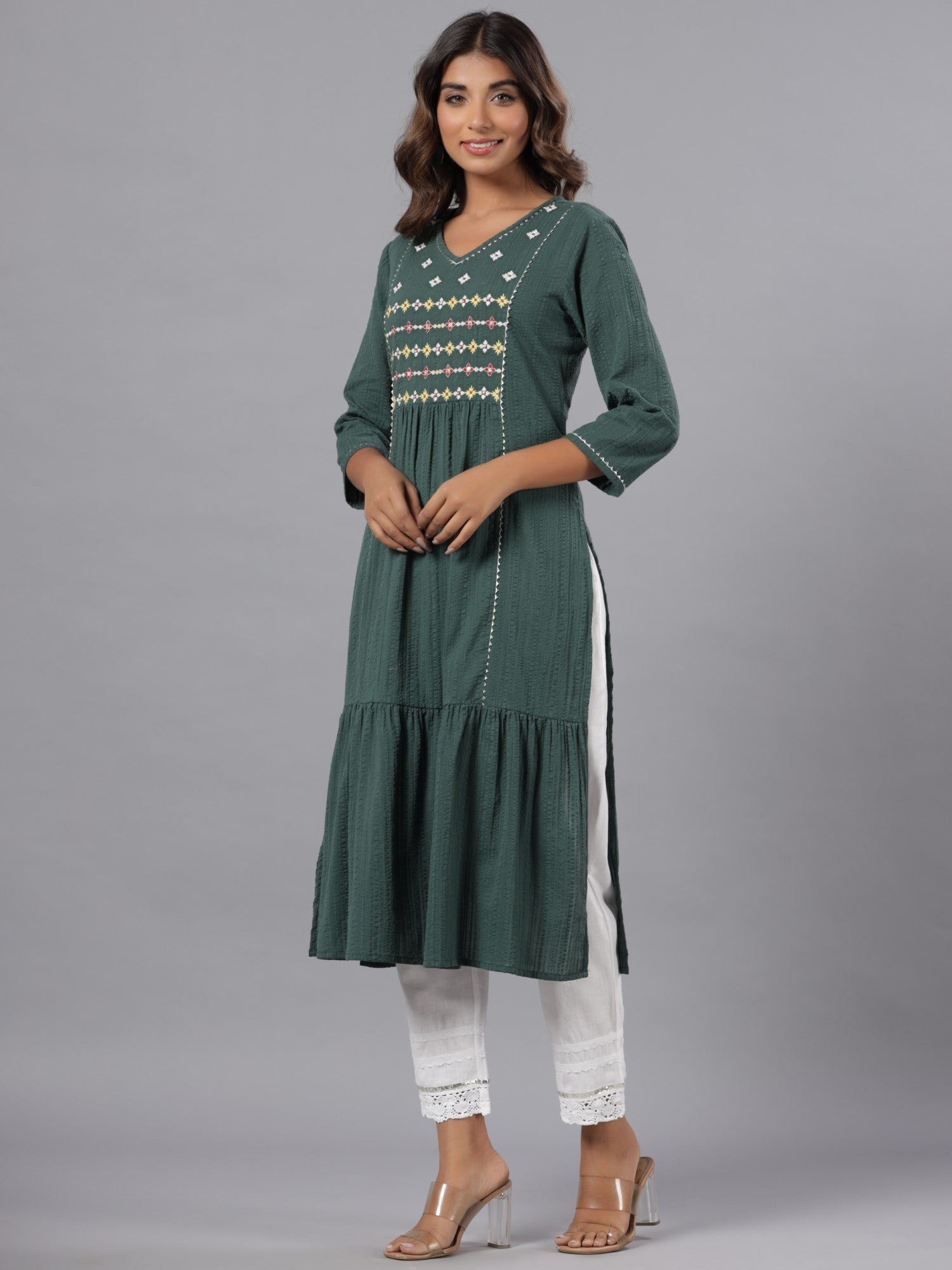 Juniper Women Green Seer Sucker Embroidered High Slit Kurta