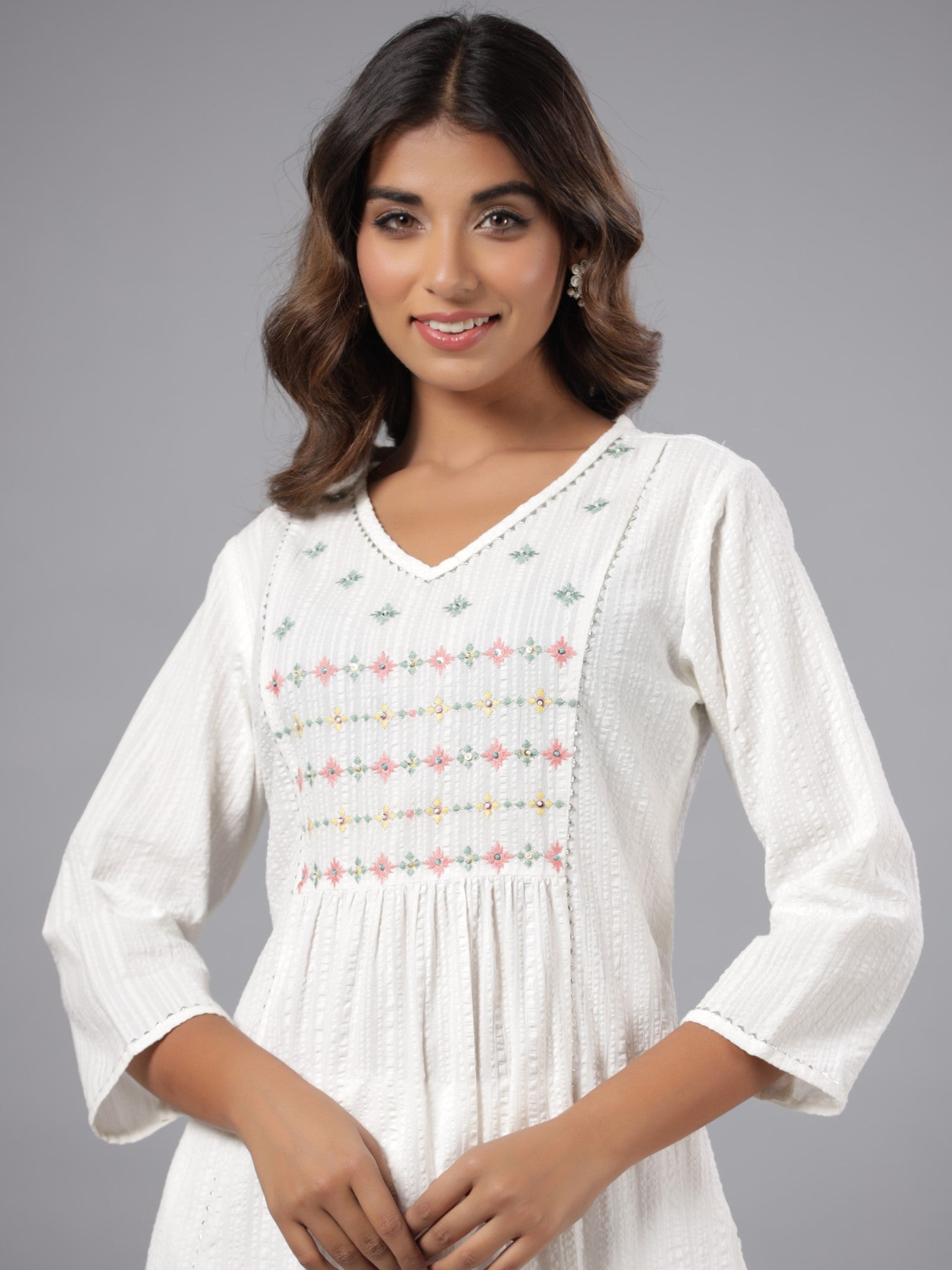 Juniper Women White Seer Sucker Embroidered High Slit Kurta