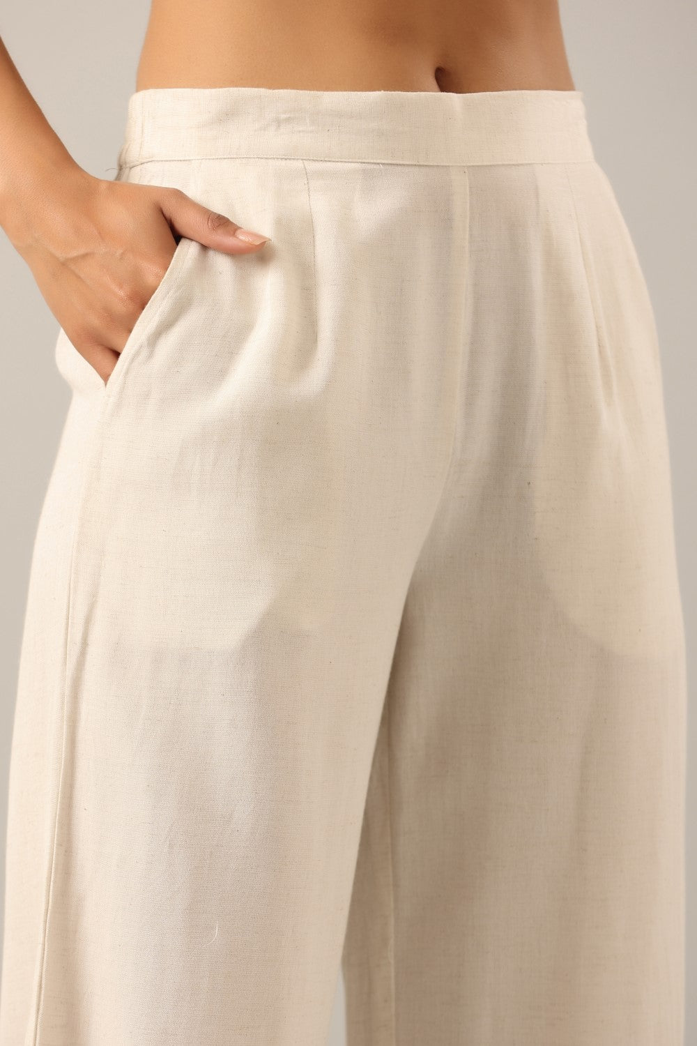 Juniper Women Off-White Rayon Flax Solid Palazzo