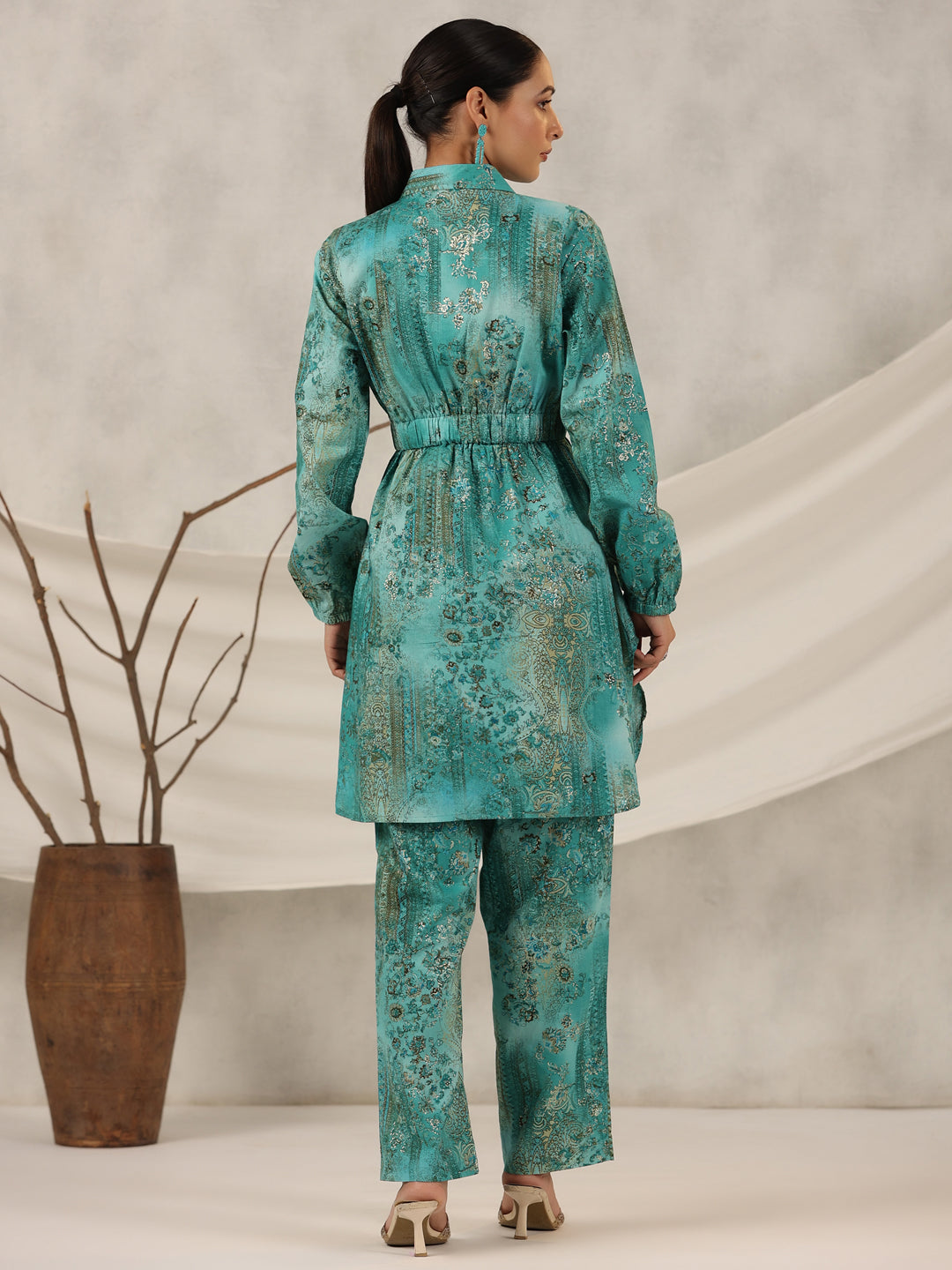 Juniper Women Green Muslin Printed Clothing Set