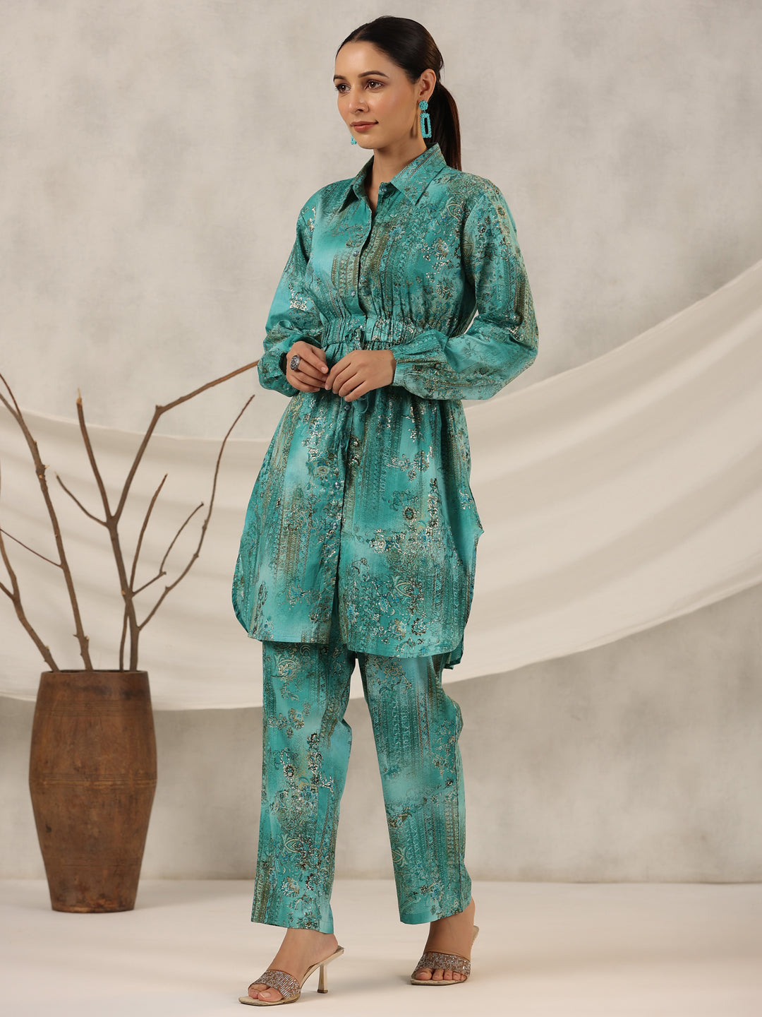 Juniper Women Green Muslin Printed Clothing Set