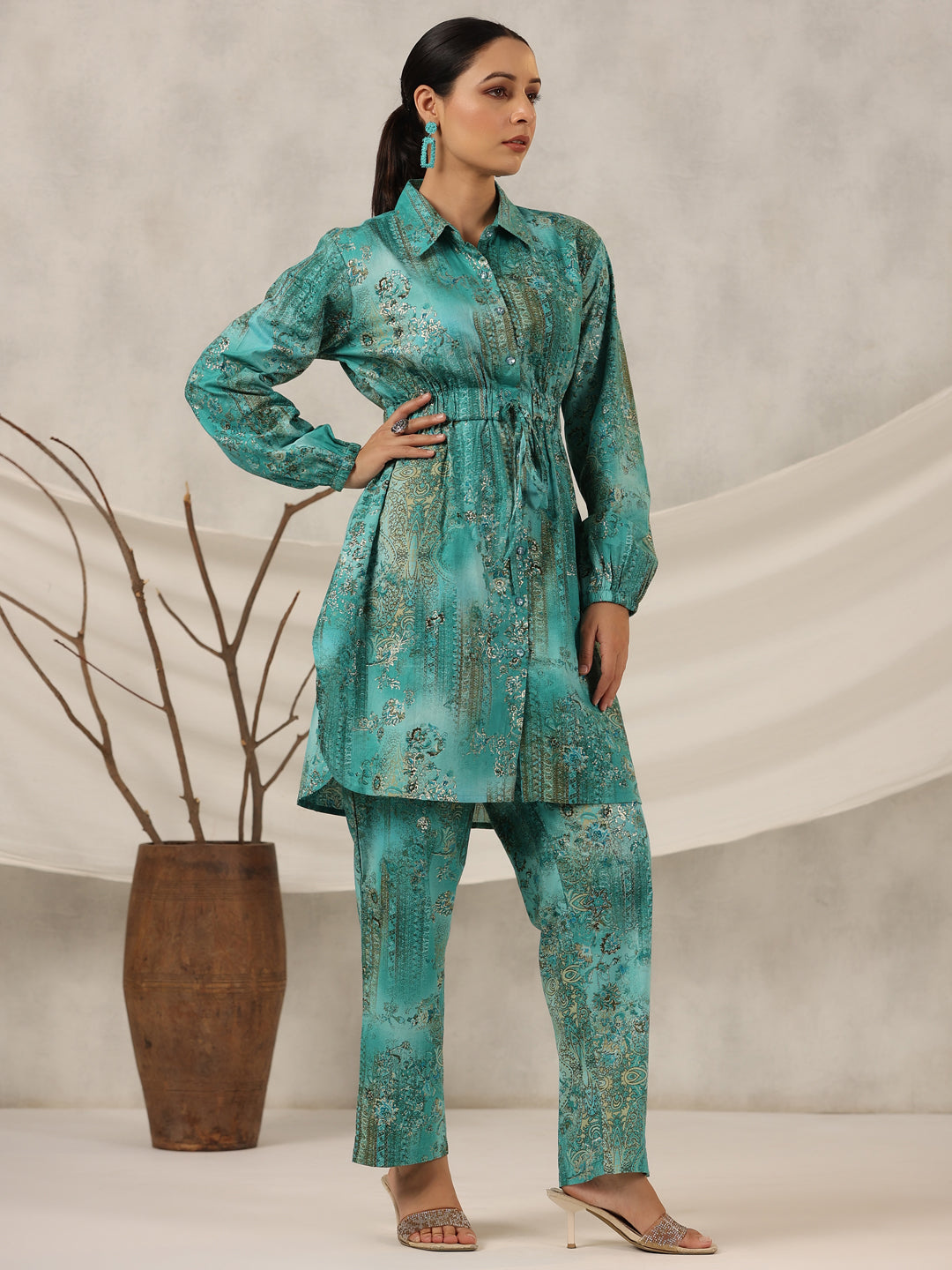 Juniper Women Green Muslin Printed Clothing Set