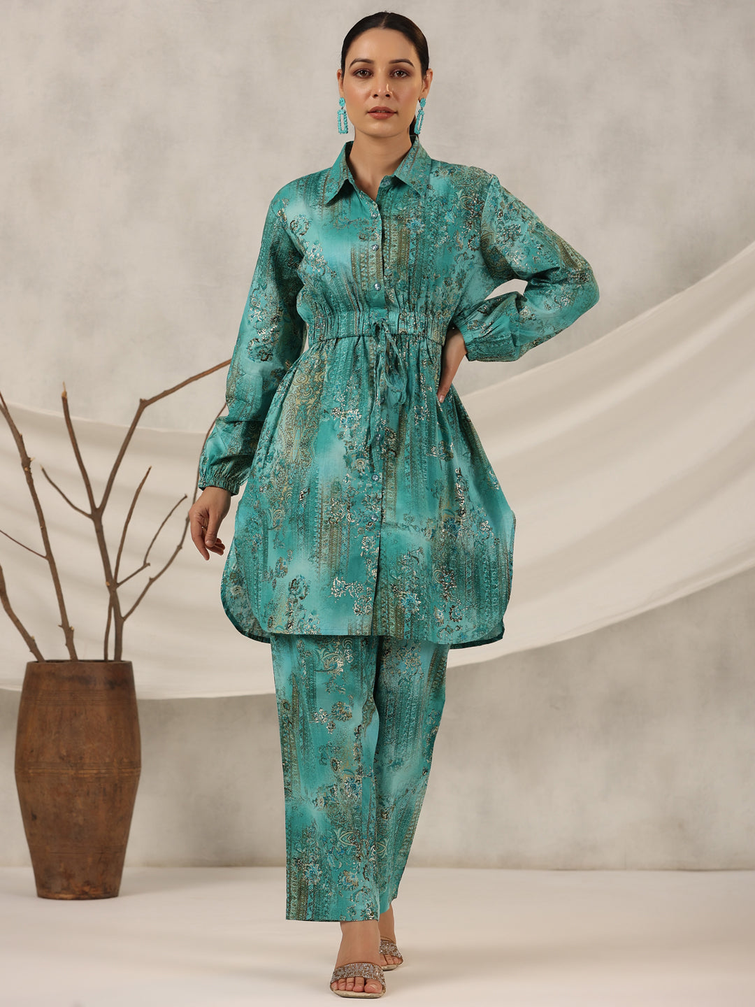 Juniper Women Green Muslin Printed Clothing Set