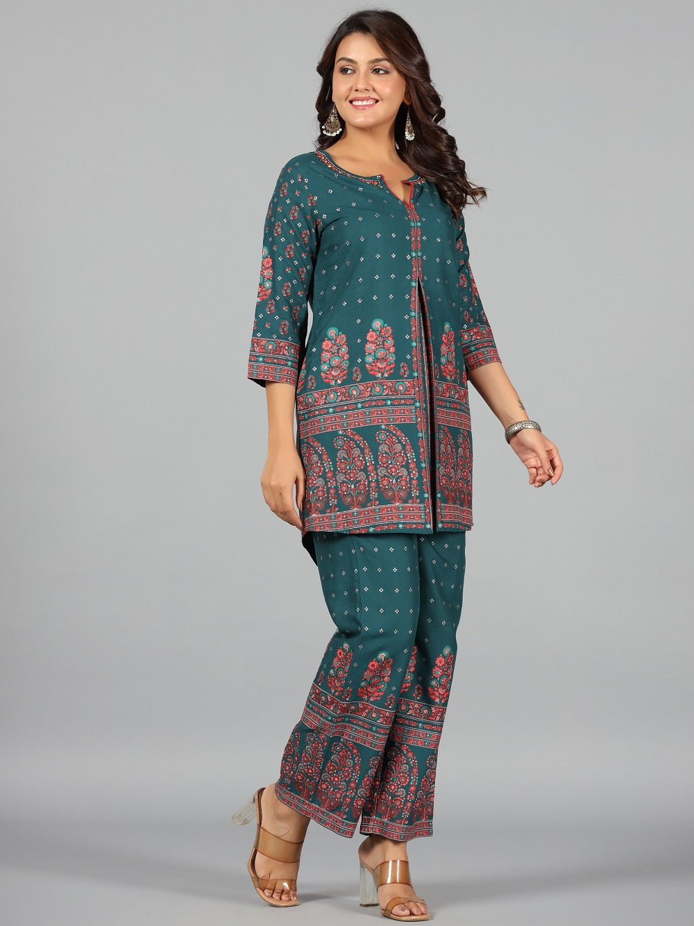 Juniper Green Ethnic Motif Printed Rayon Kurta & Pants Set With Sequins Work