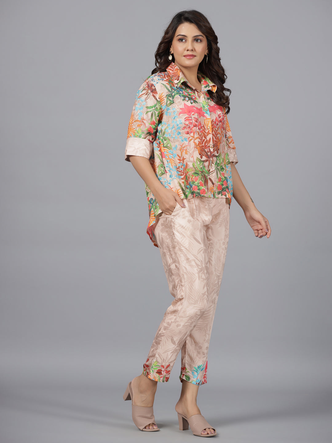 Juniper Women Peach Muslin Printed Clothing Set