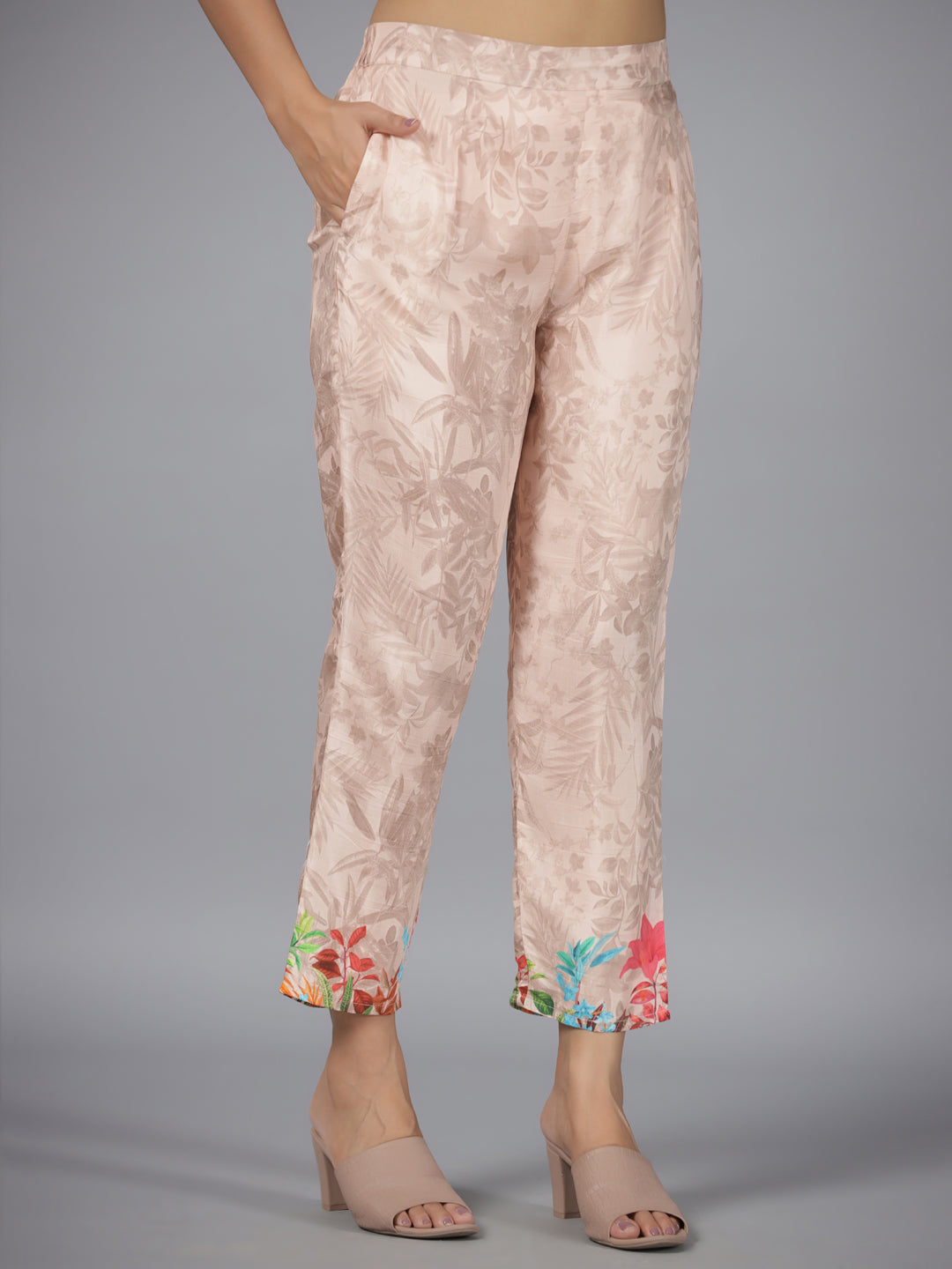Juniper Women Peach Muslin Printed Clothing Set
