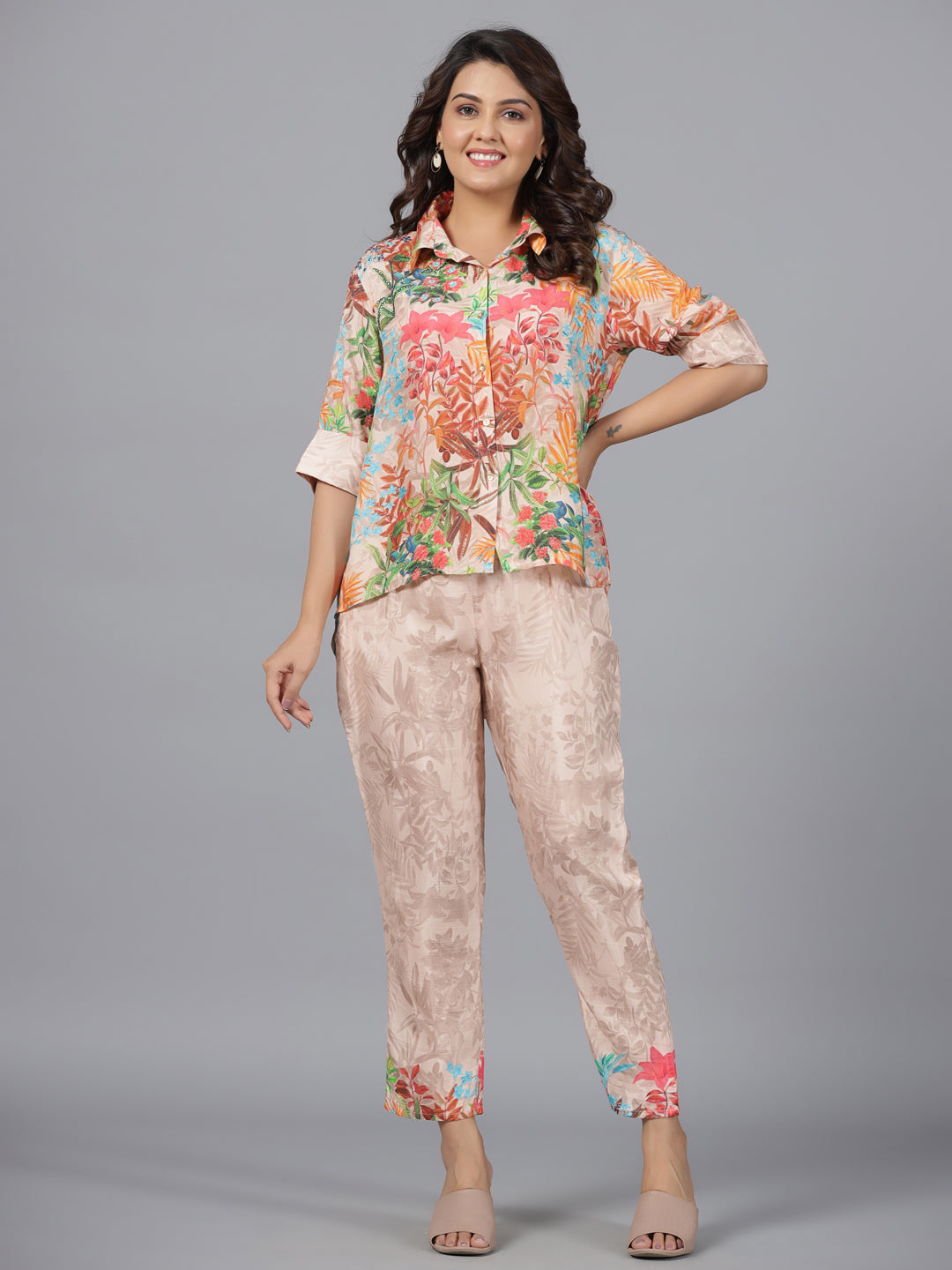 Juniper Women Peach Muslin Printed Clothing Set