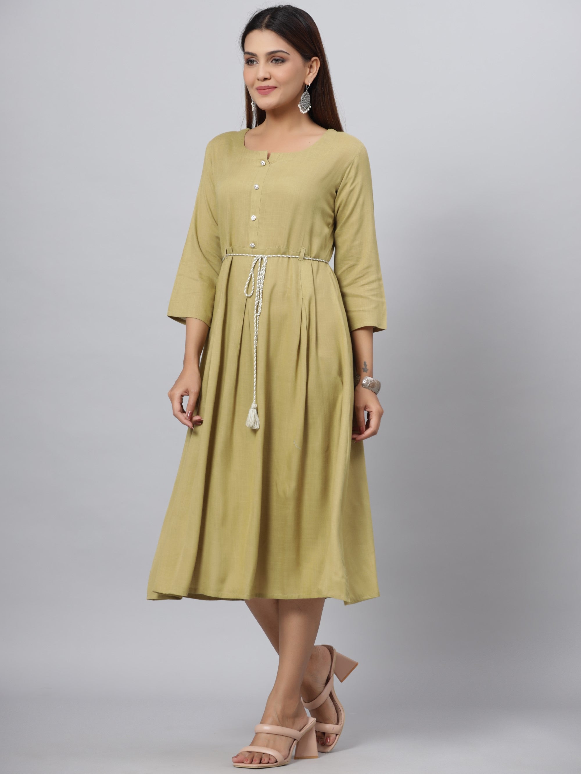 Juniper Women Green Rayon Slub Solid Flared Dress
