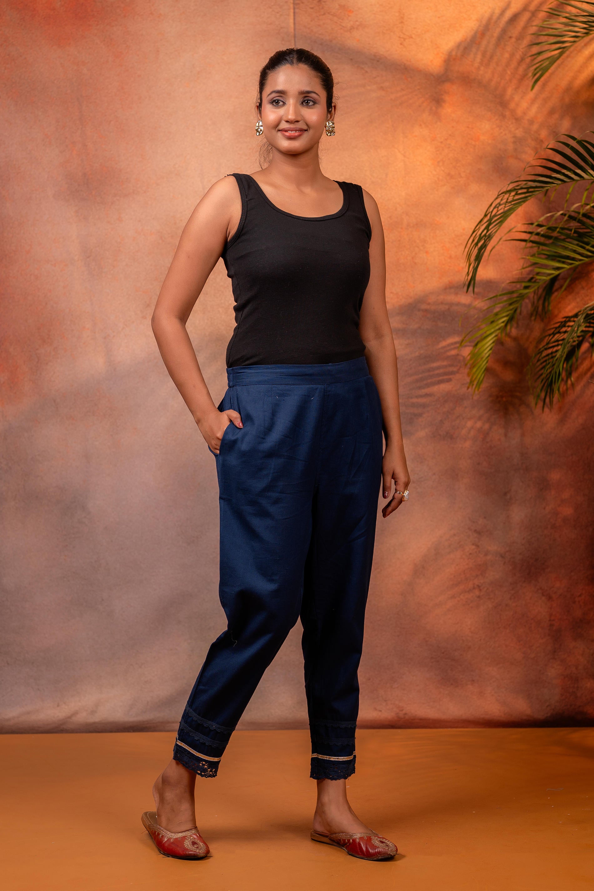 Navy Solid Cotton Flex Slim Fit Women Pants With One Pocket