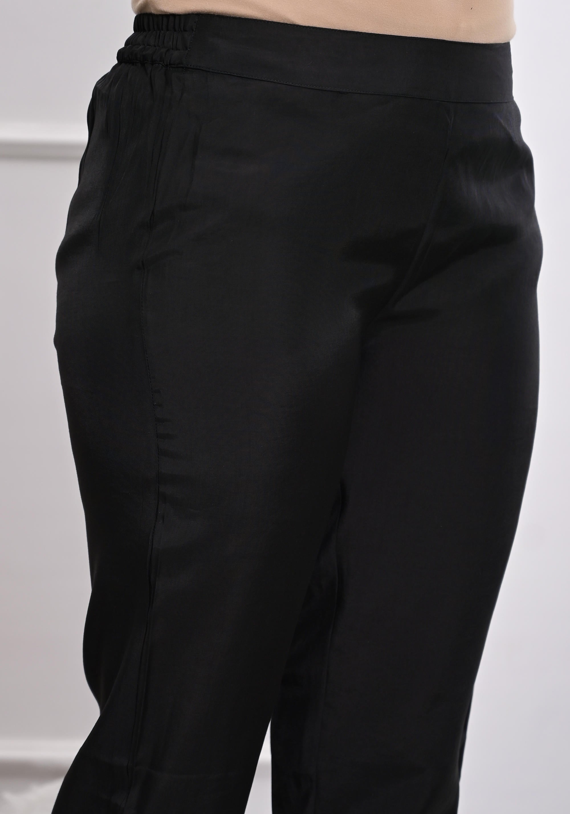 Black Ethnic Motif Printed Silk Kurta Set With Zari Work