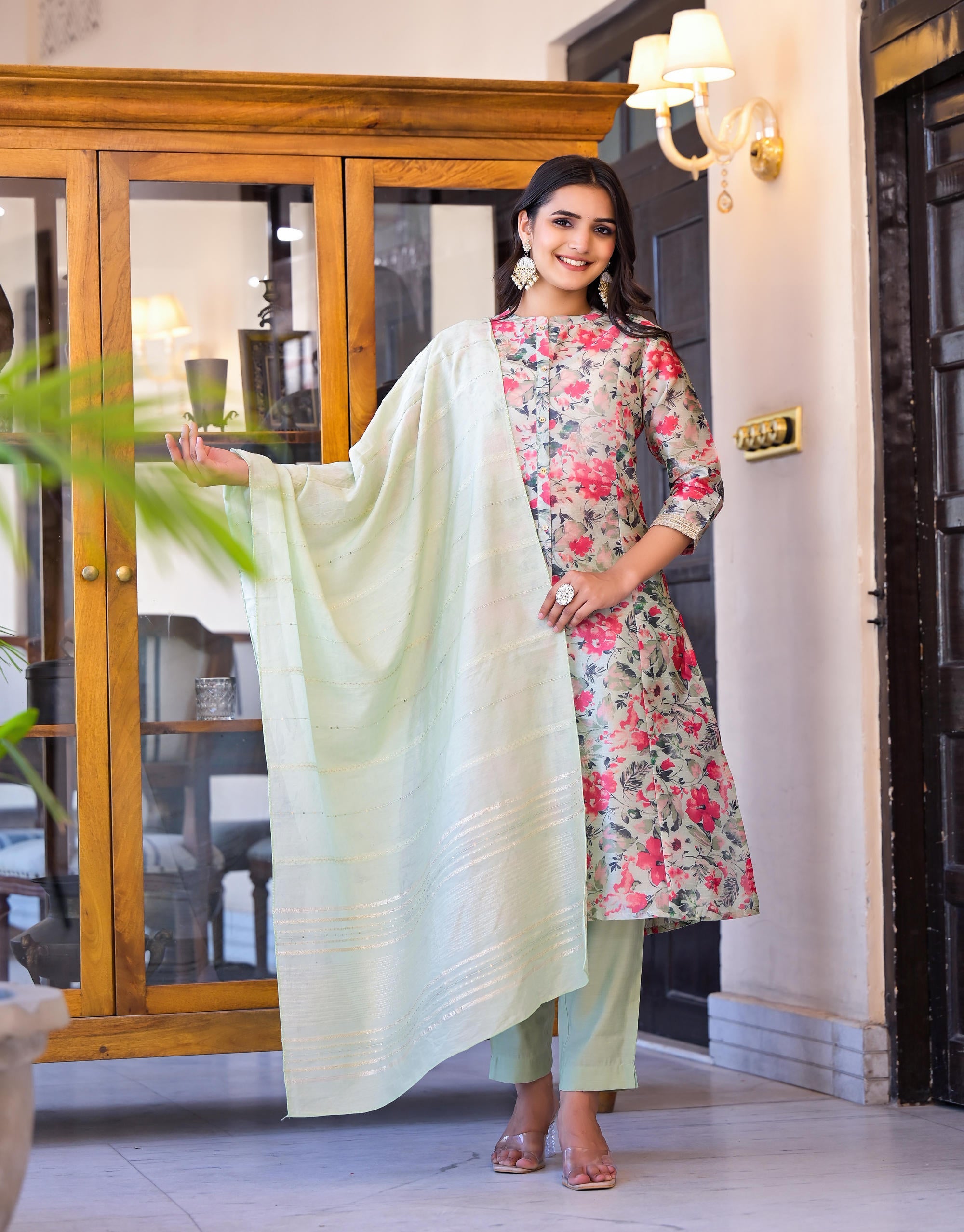 Women Sky Blue & Off White Floral Printed Kurta