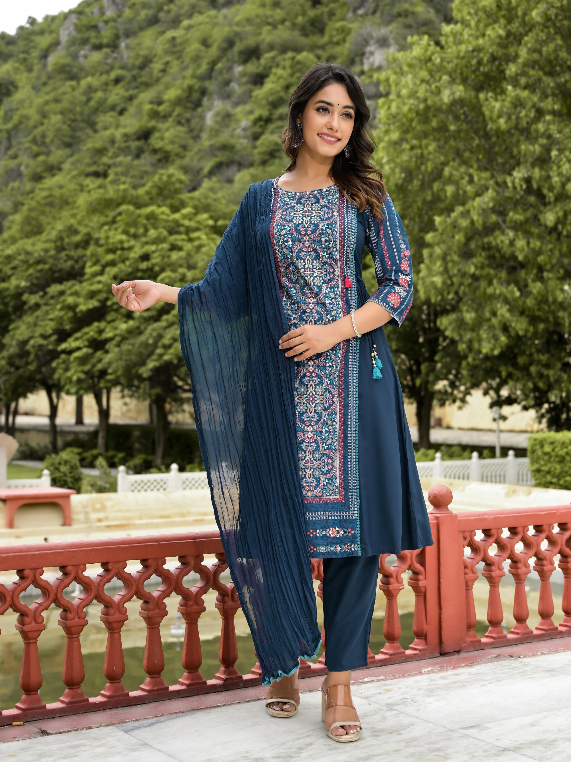 Blue Floral Printed Liva Rayon Kurta Pant And Dupatta Set With Doris At Waist & Thread Work And Tassels