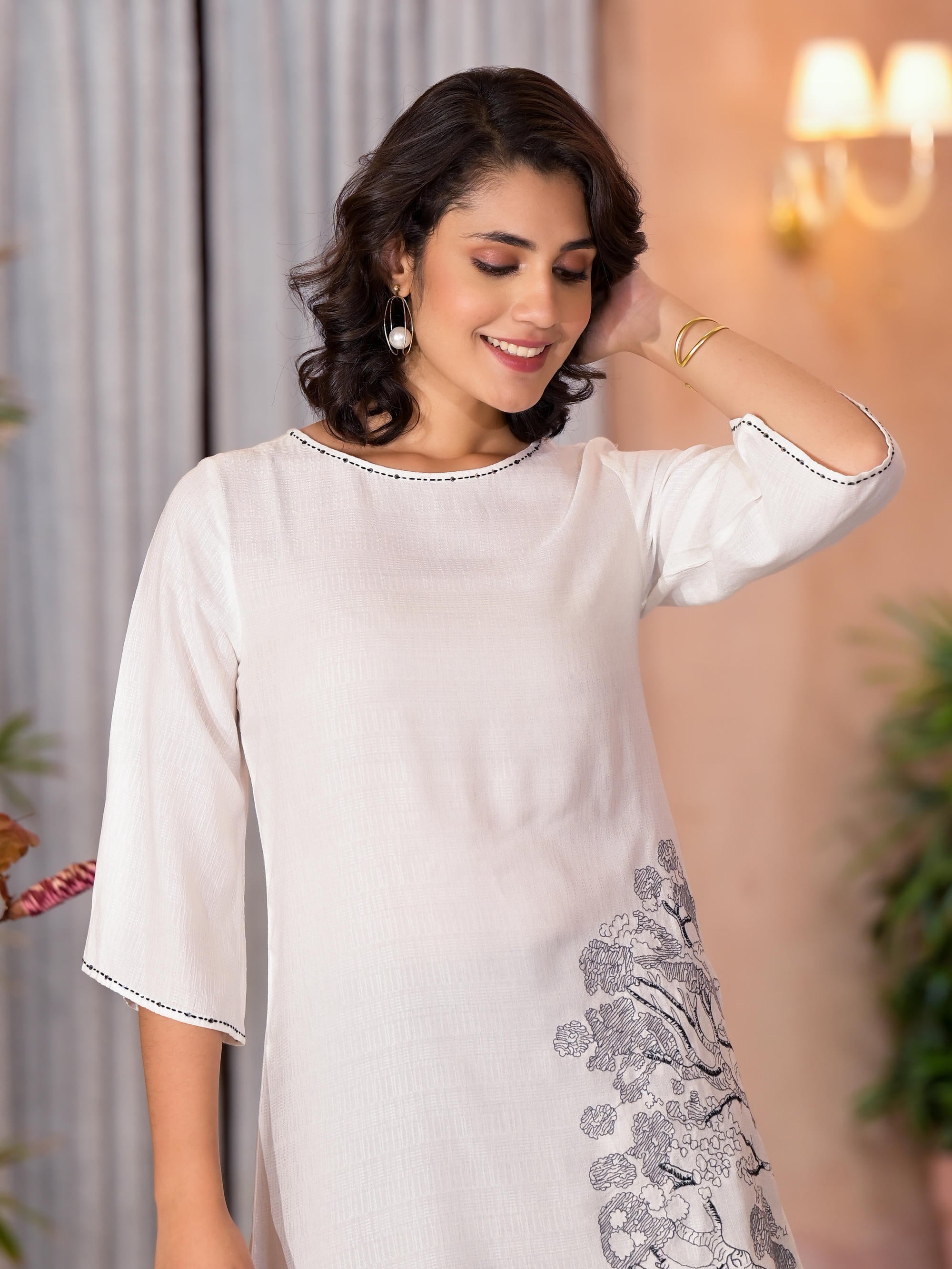 White & Black Floral Printed Viscose Tunic And Palazzo Co-Ord Co-Ord Set With Thread Work & Sequins