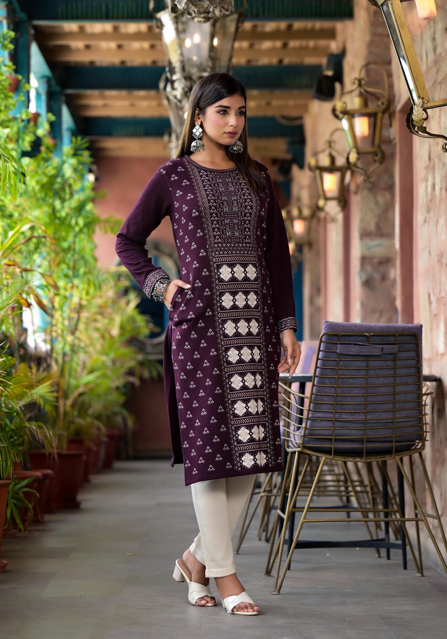 Mauve Ethnic Motif Printed Polycotton Winter Wear Kurta