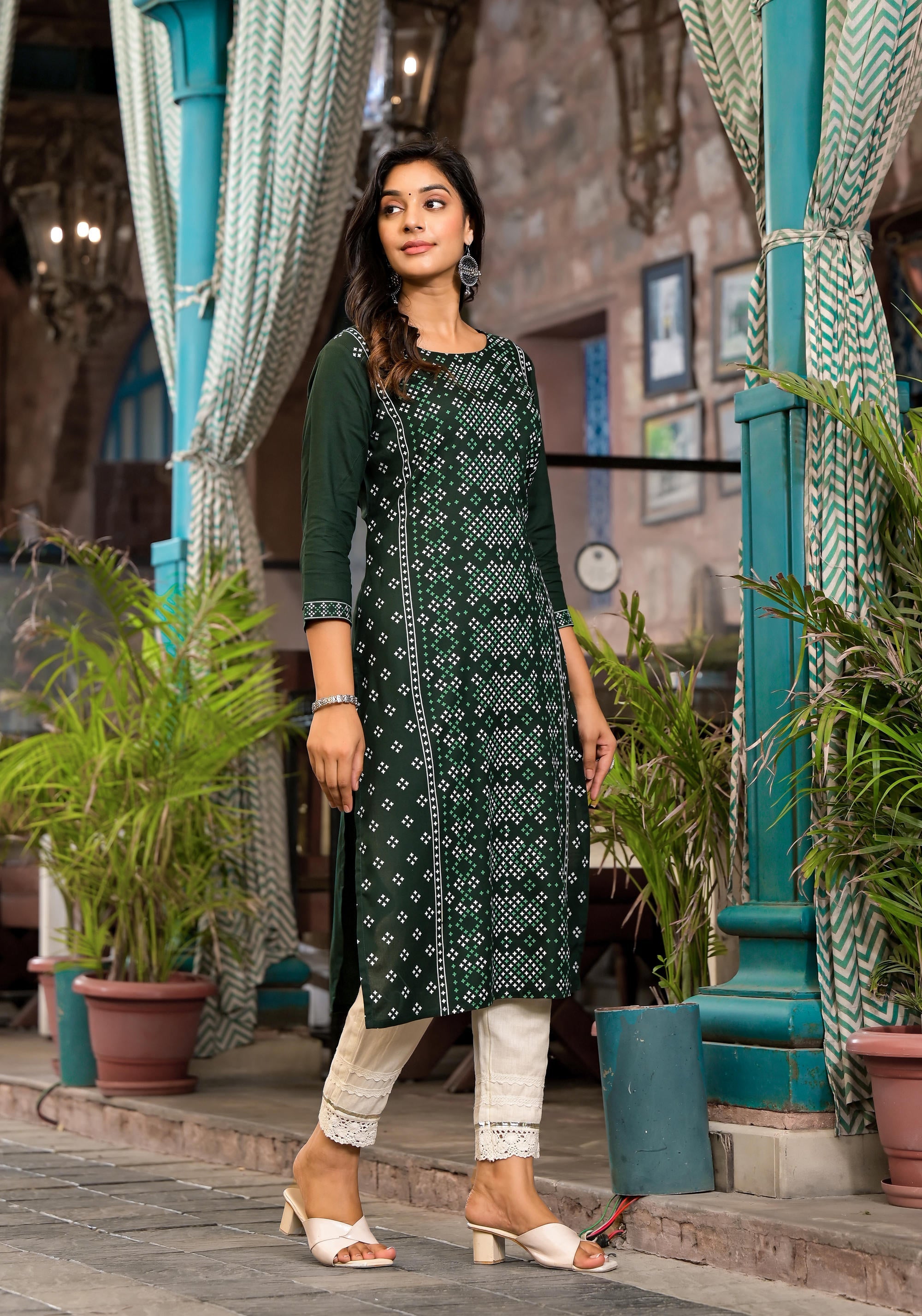 Green Ethnic Motif Printed Round Neck Liva Rayon Kurta With Straight Hemline