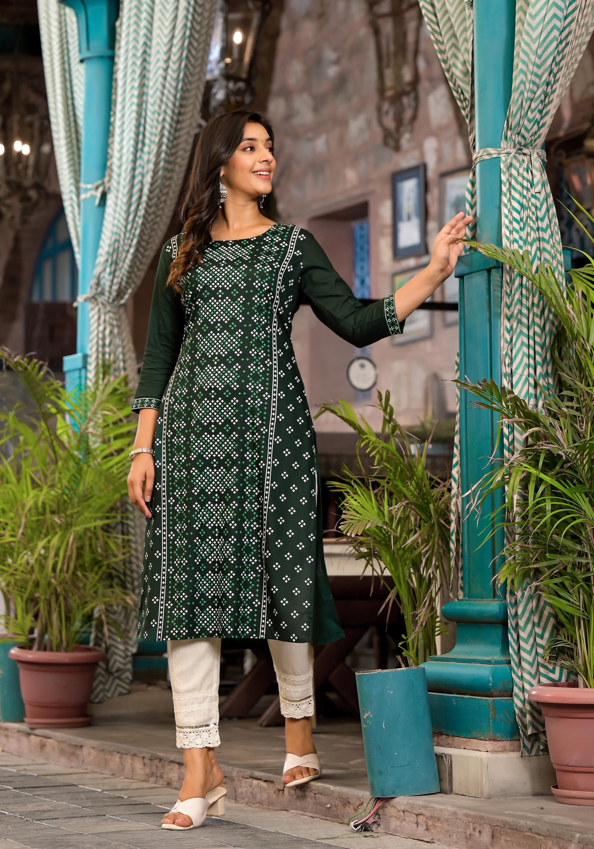 Green Ethnic Motif Printed Round Neck Liva Rayon Kurta With Straight Hemline