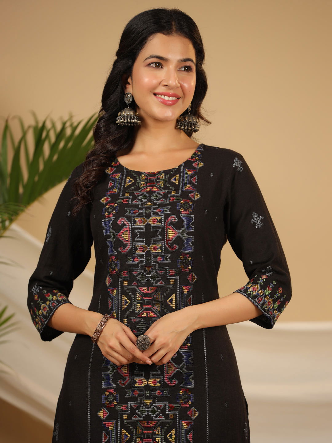 Juniper Black Ethnic Motif Printed Rayon Flex Kurta & Pants