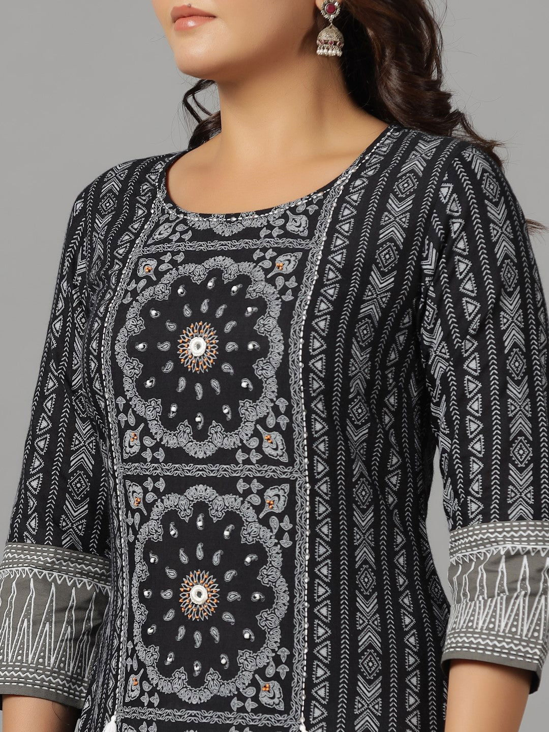 Juniper Black Ethnic Motif Printed Rayon Slub Kurta With Beads & Sequins Work