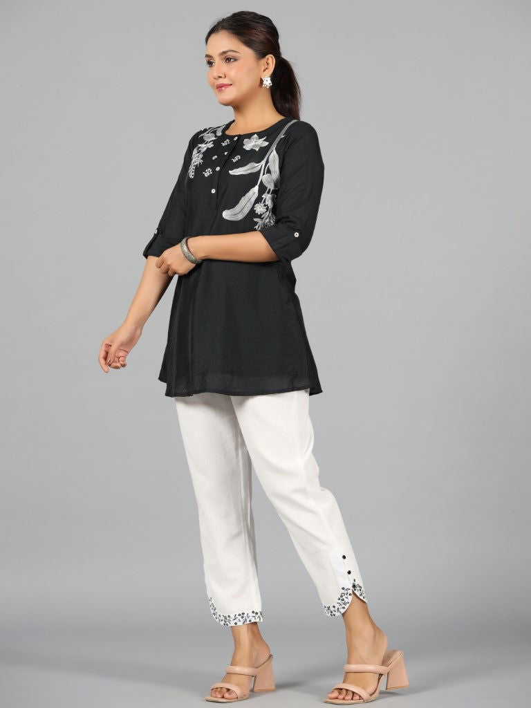 Juniper Black Floral Printed Chanderi Embroidered Tunic & Pants With Thread Work