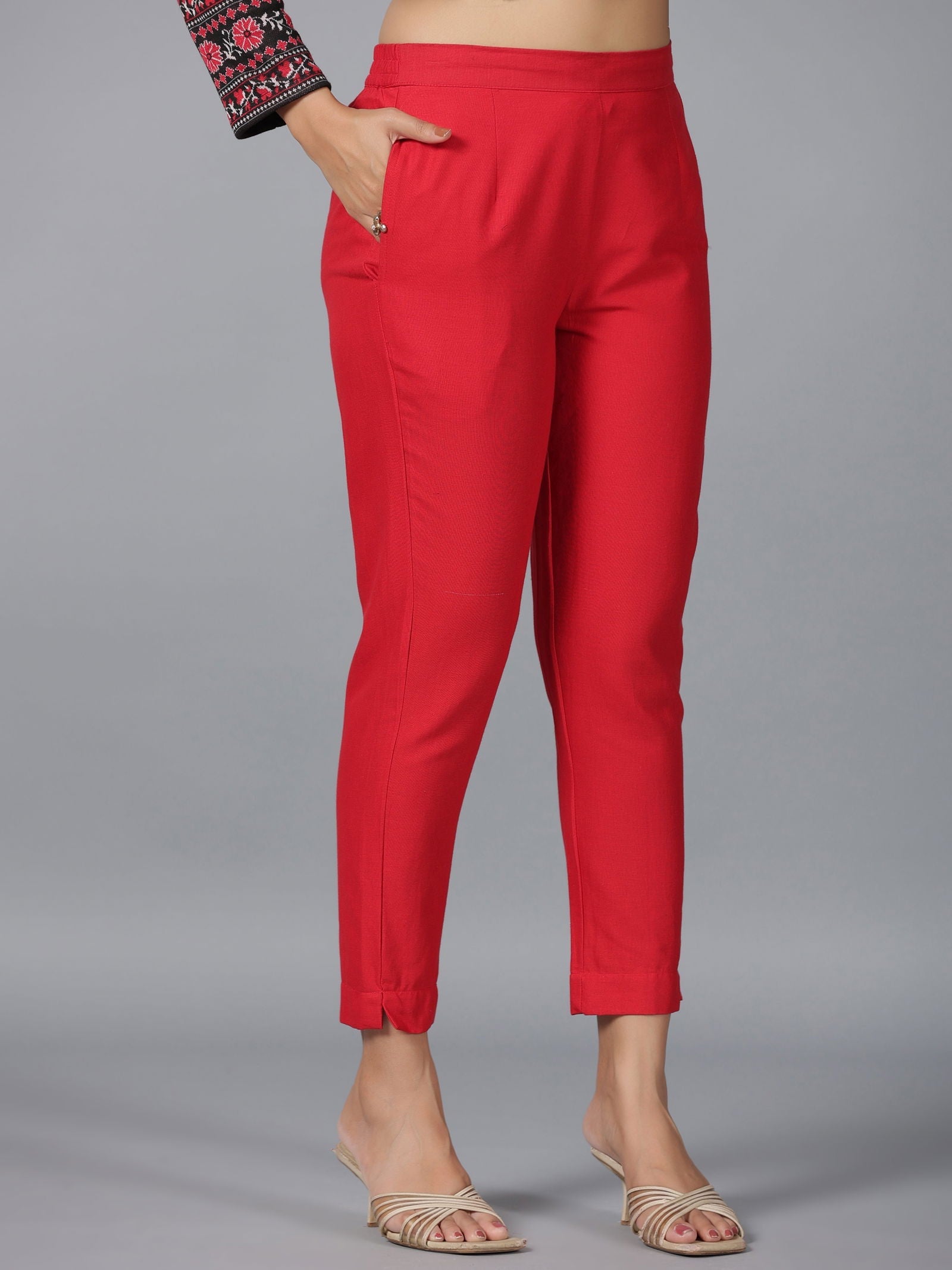 Juniper Black Floral Printed Woolen Straight Kurta.