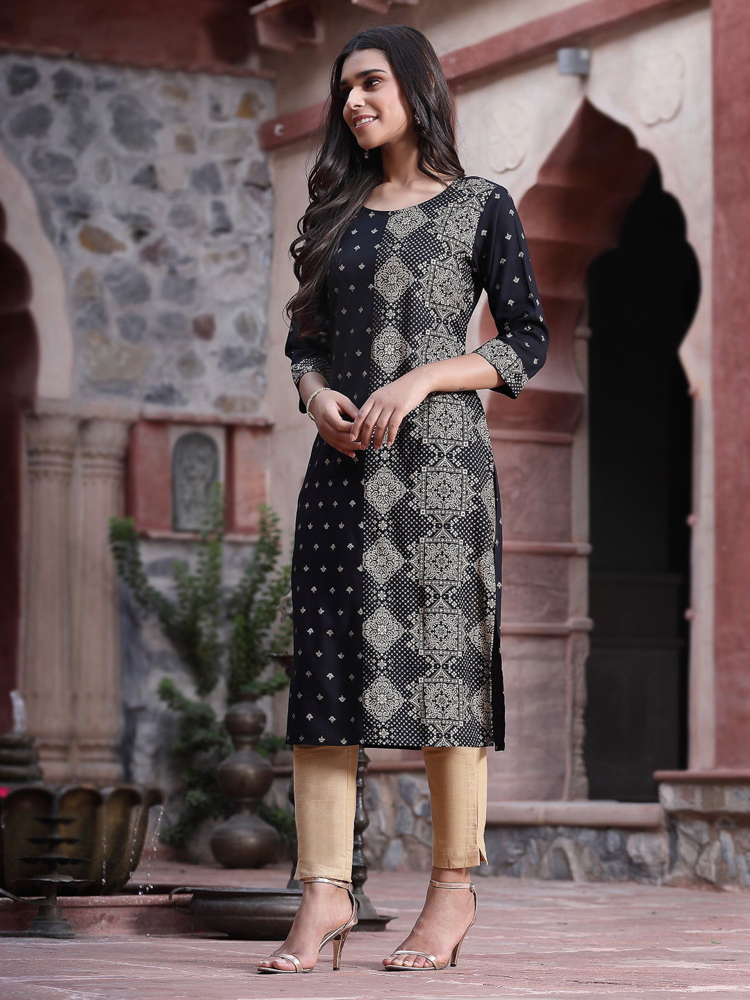 Juniper Black Geometric Printed Rayon Straight Kurta