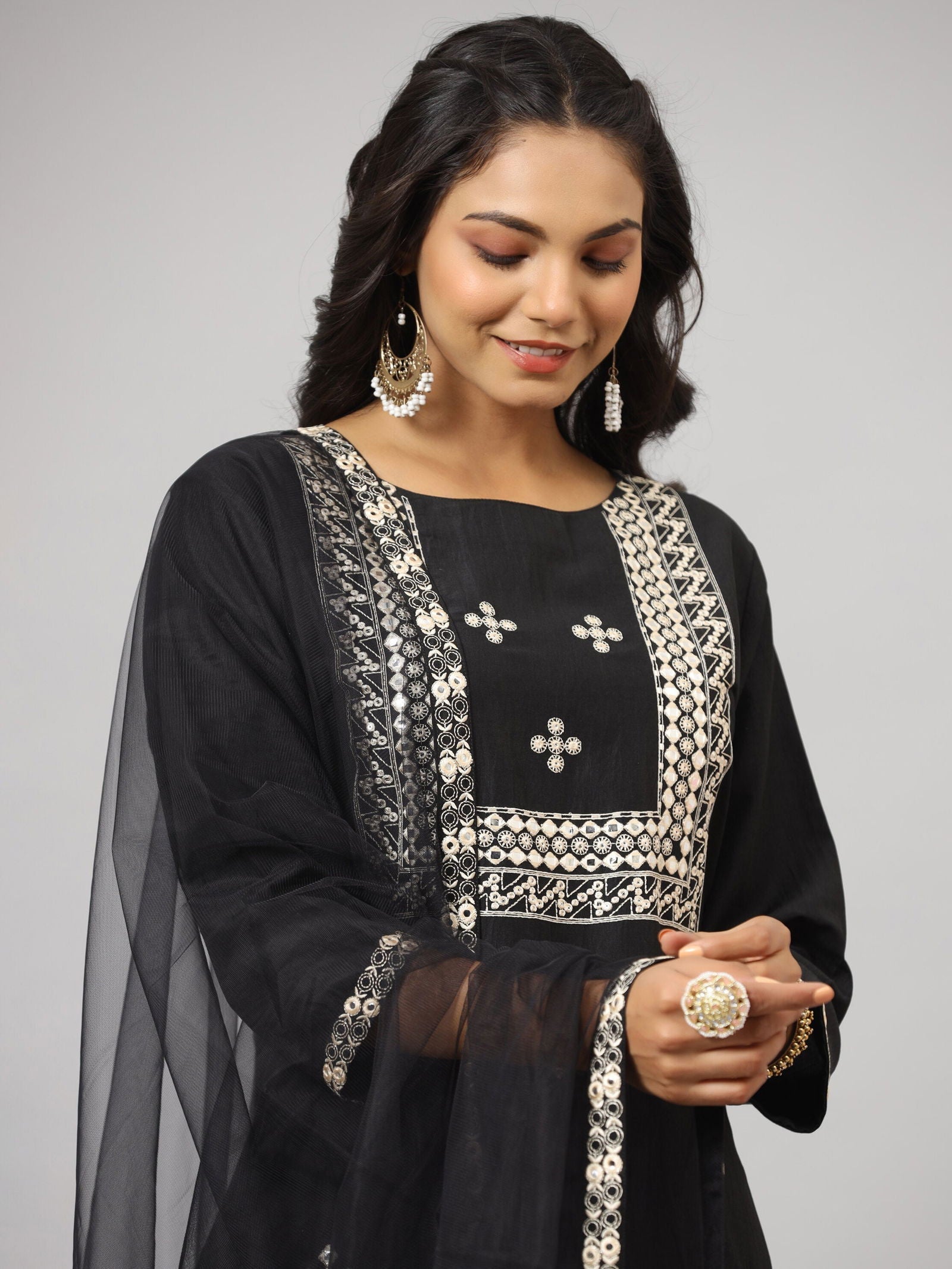 Juniper Black Mirror Embroidered Chinnon Kurta Pants & Net Dupatta Set
