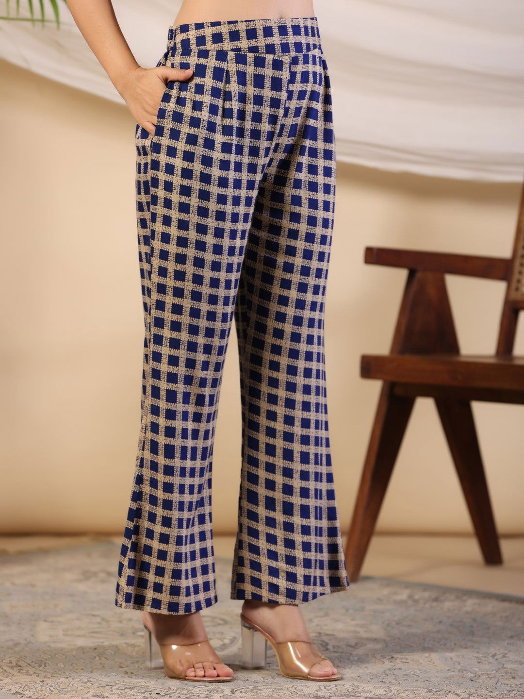 Juniper Blue Floral Print Rayon Kaftan Co-Ord Set With Kantha Work & White Beads At Neckline