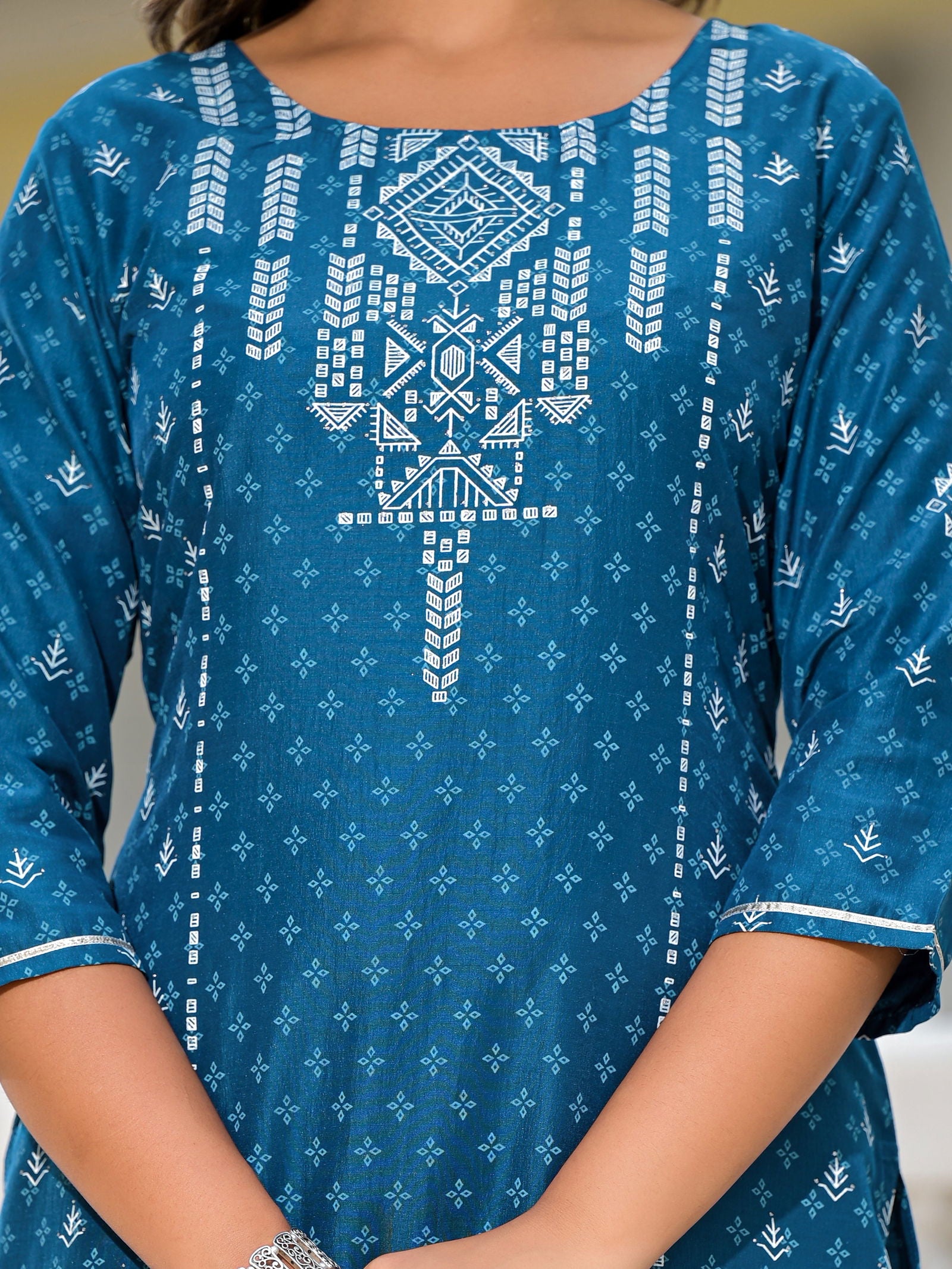 Juniper Blue Geometric Printed Viscose Kurta, Pant And Dupatta Set With With Mirror Work