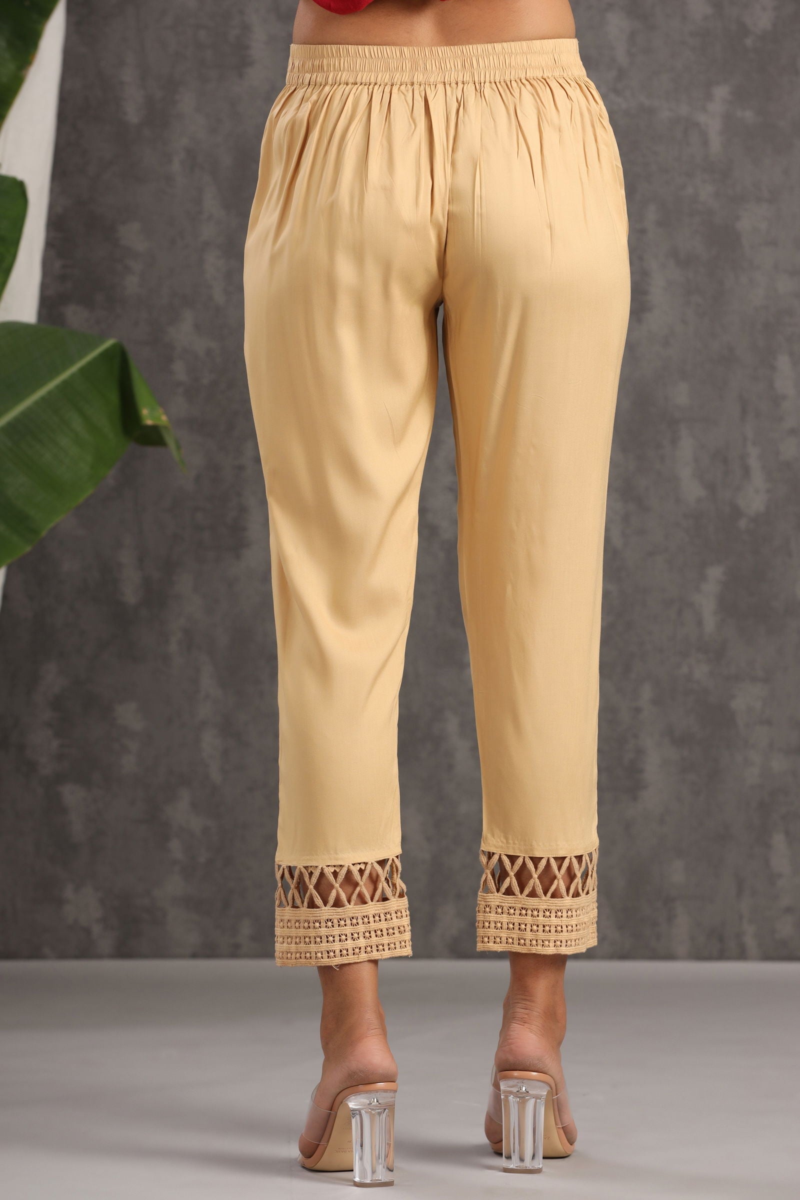 Juniper Gold Solid Rayon Ankle-Length Slim Fit Pants.