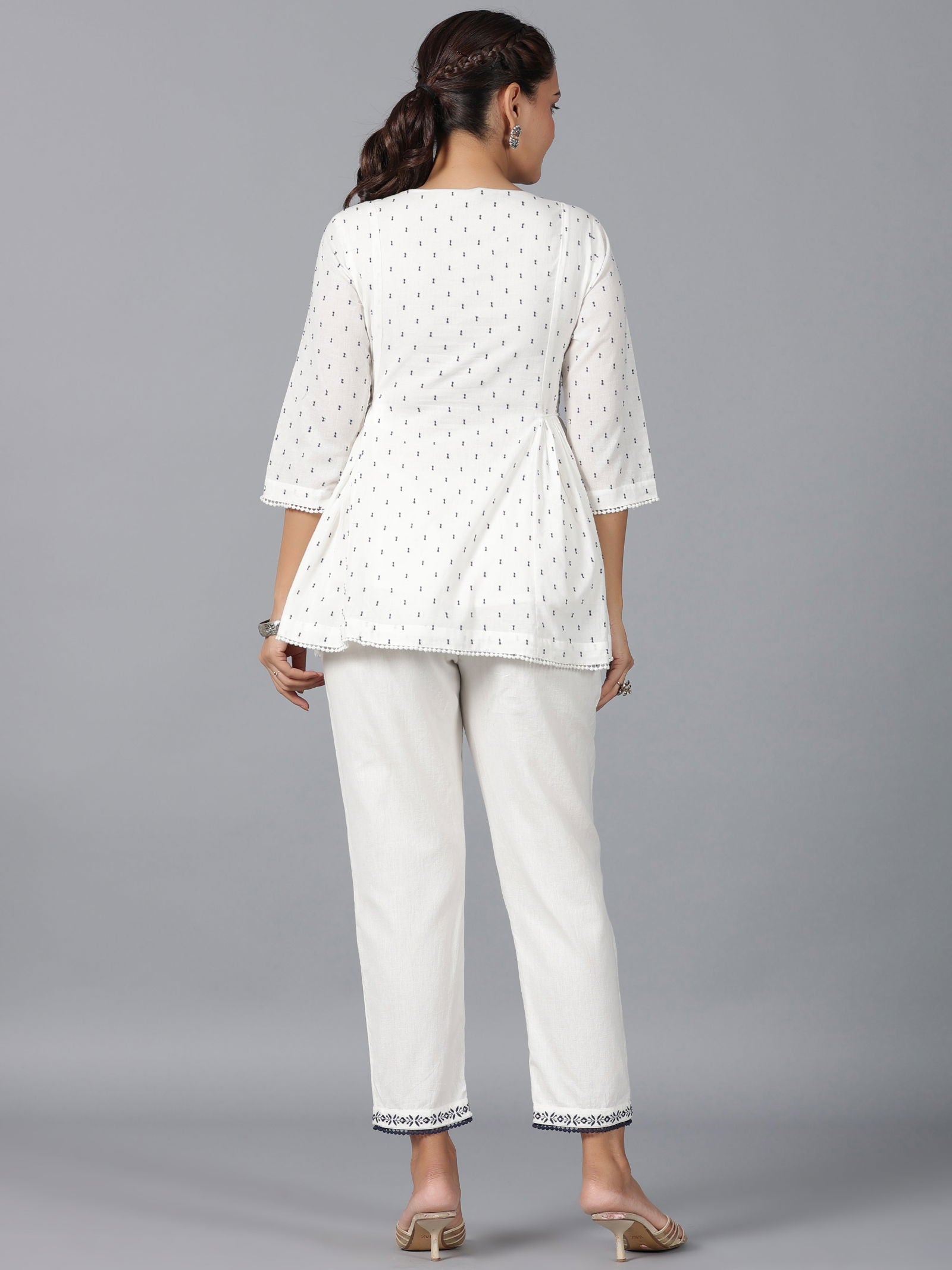 Juniper Off-White Ethnic Motif Printed Cotton Dobby Clothing Set With Thread Embroidery