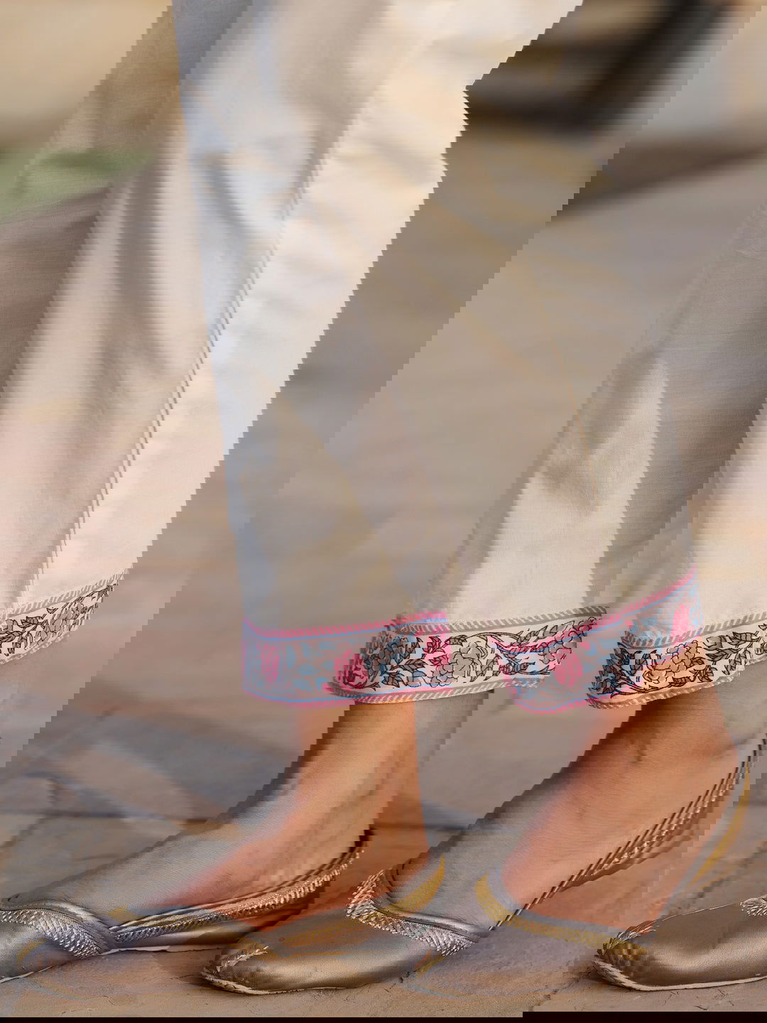 Juniper Off-White Floral Printed Pure Cotton Lacy Kurta & Pants Set.