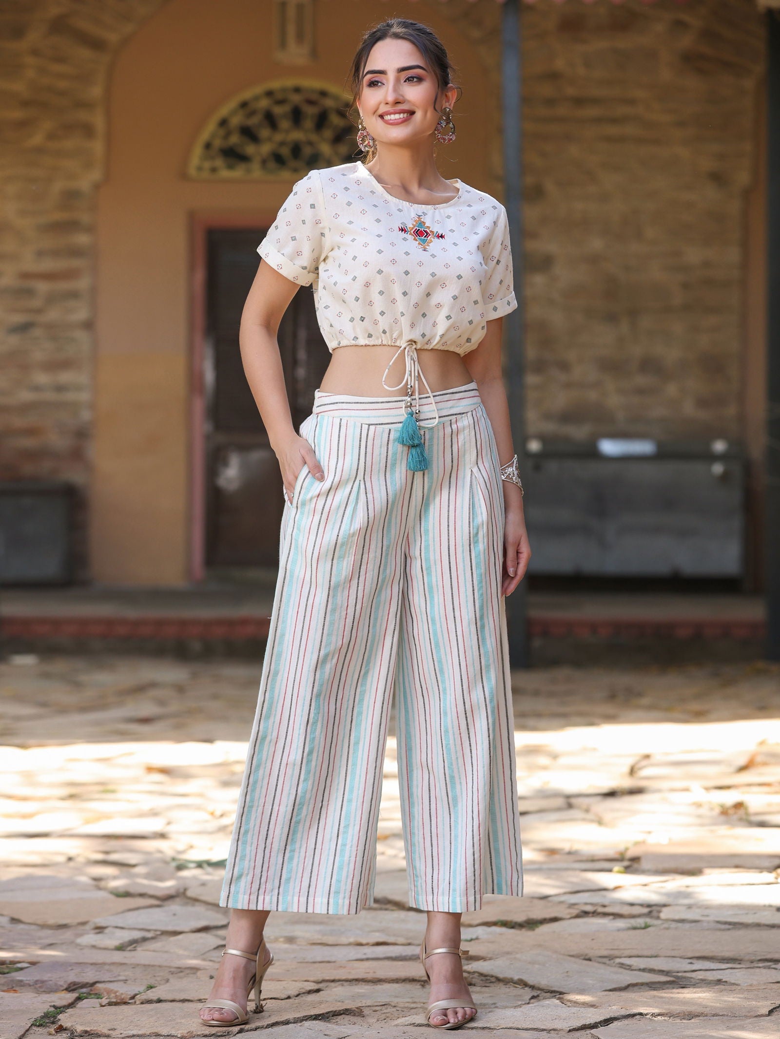 Juniper Off-white Geometric Printed Cotton Flex Clothing Set with Thread Embroidery