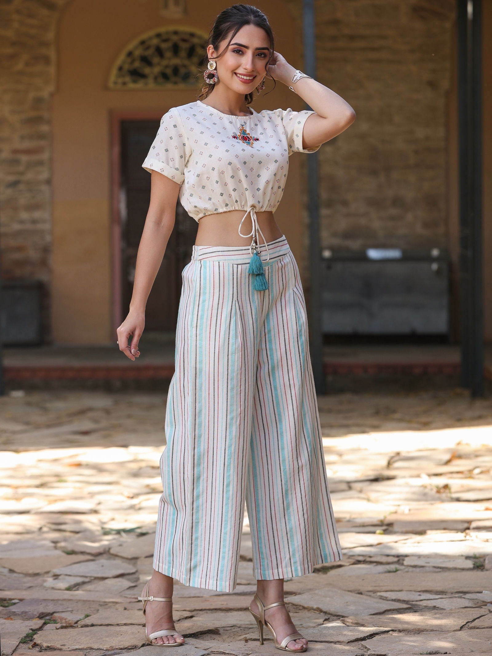 Juniper Off-white Geometric Printed Cotton Flex Clothing Set with Thread Embroidery
