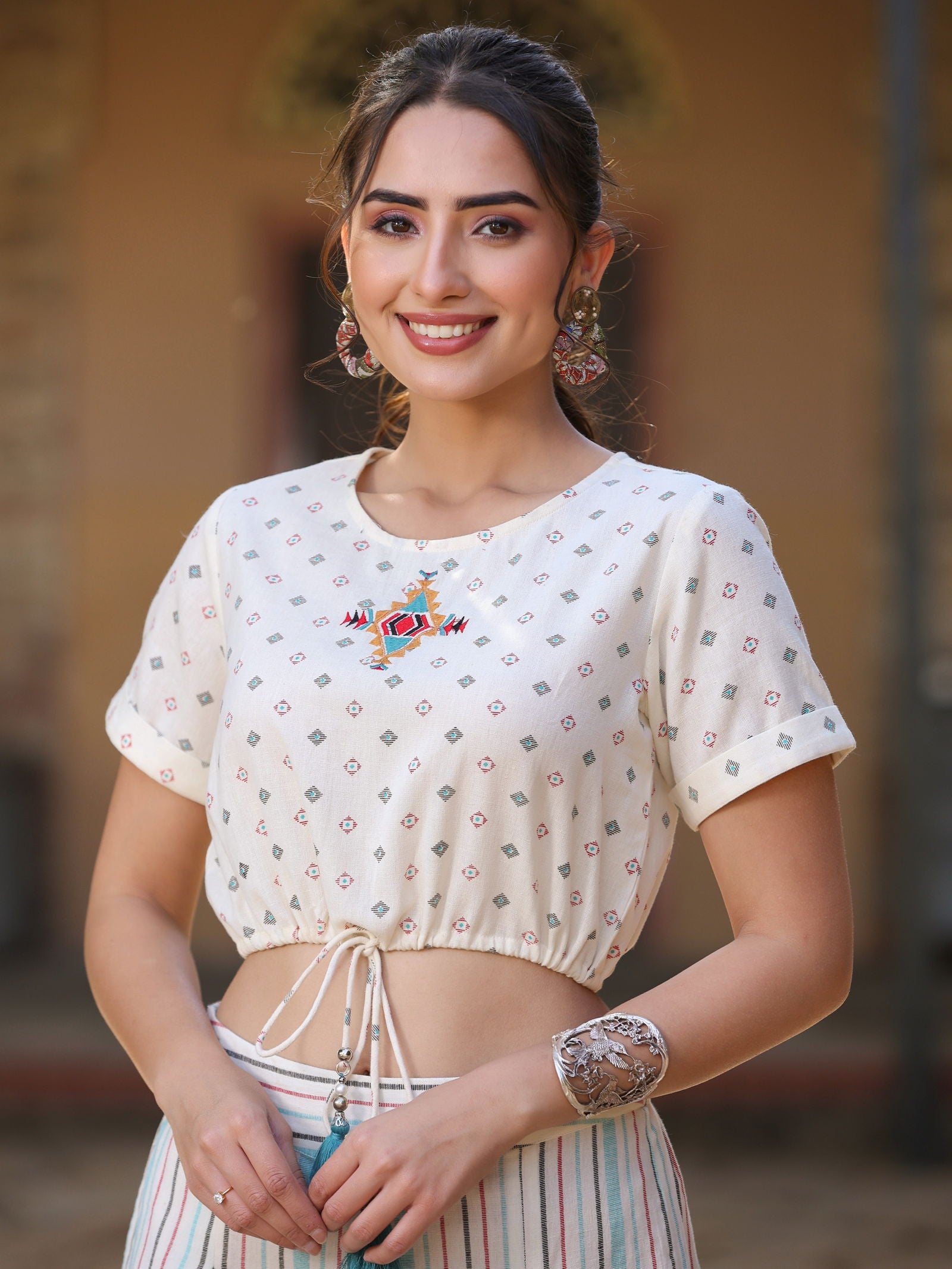Juniper Off-white Geometric Printed Cotton Flex Clothing Set with Thread Embroidery