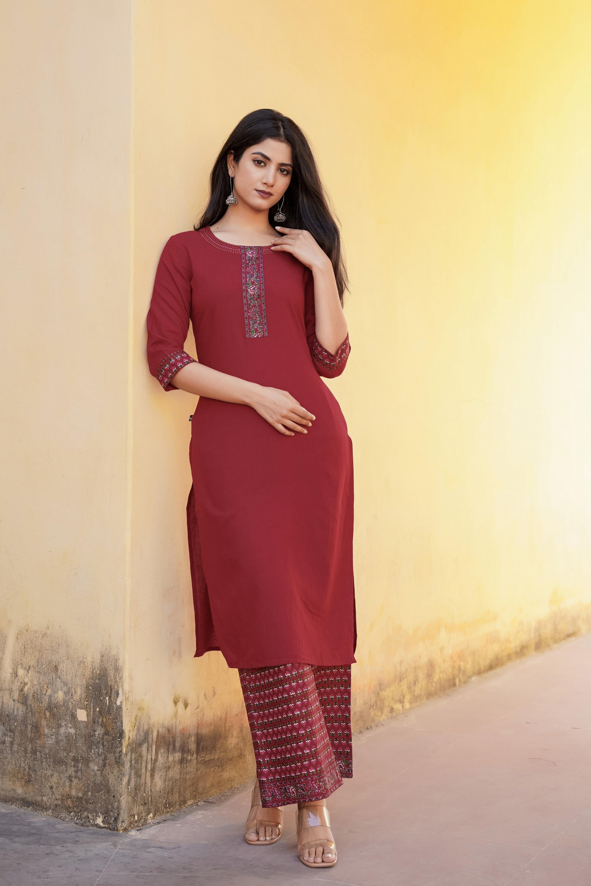 Maroon Floral Printed Viscose Kurta & Palazzo With Thread Work