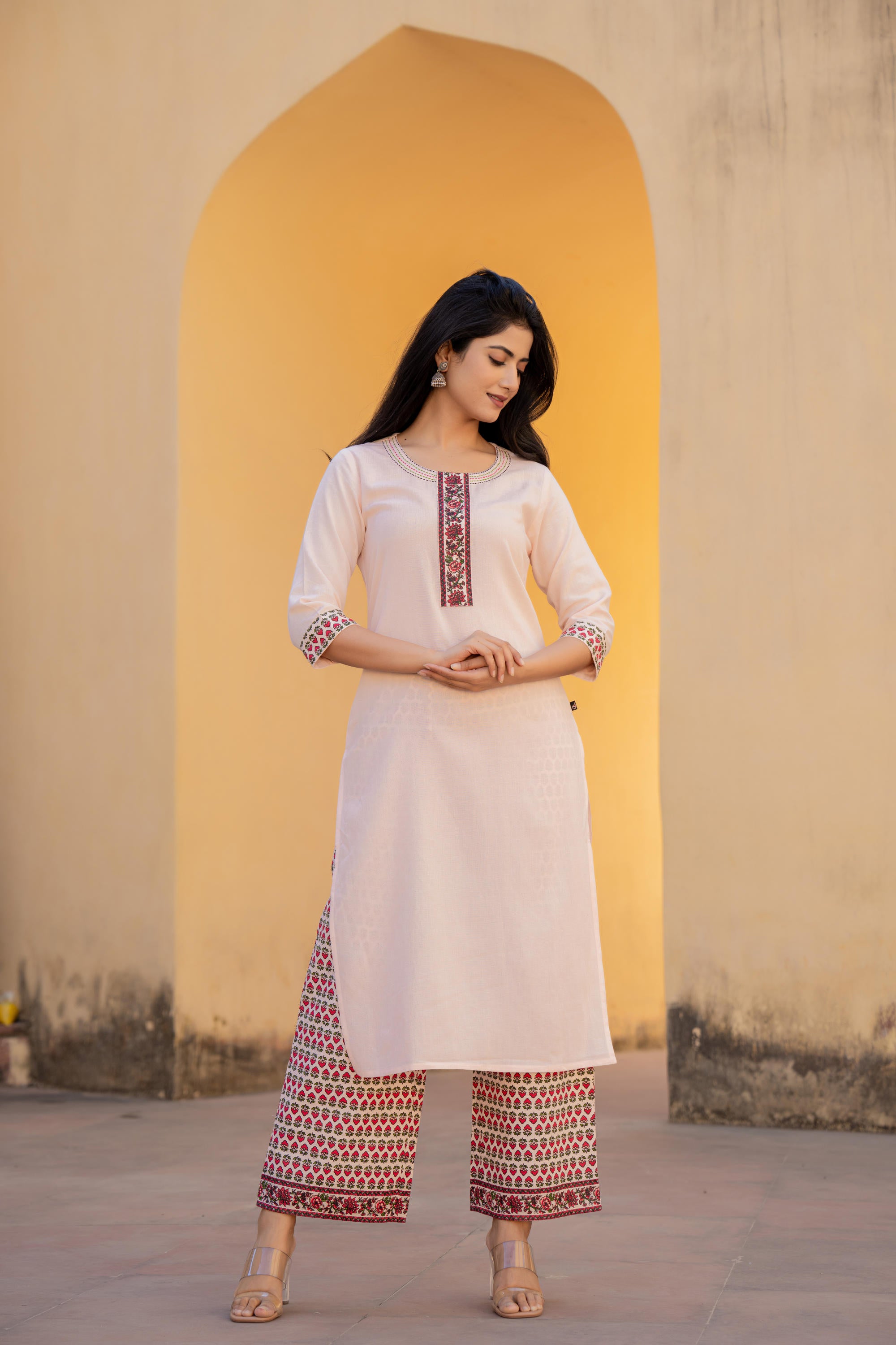 Peach Floral Printed Viscose Kurta & Palazzo With Thread Work